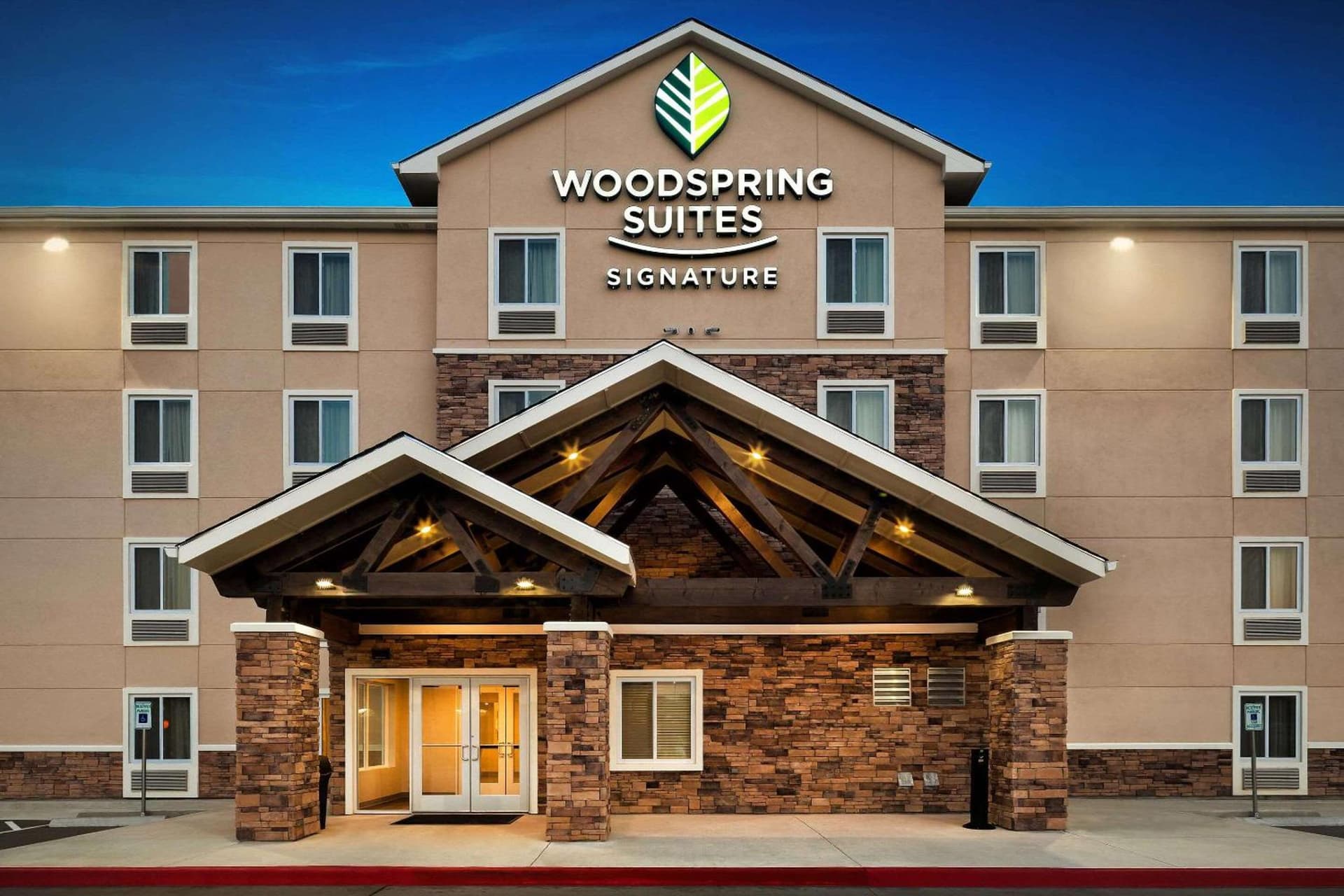Woodspring Suites Houston IAH Airport interior in Humble, TX — gallery photo 2