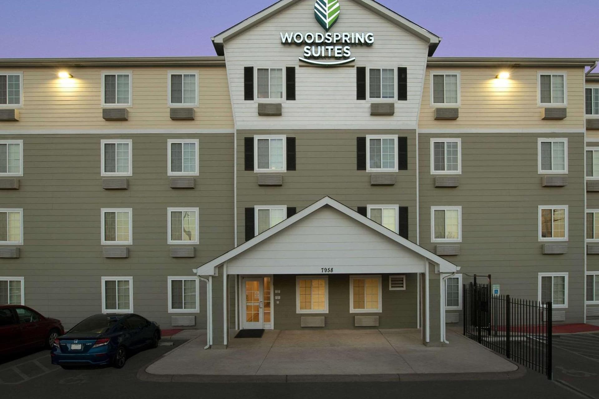 WoodSpring Suites San Antonio South — hotel in San Antonio, Texas