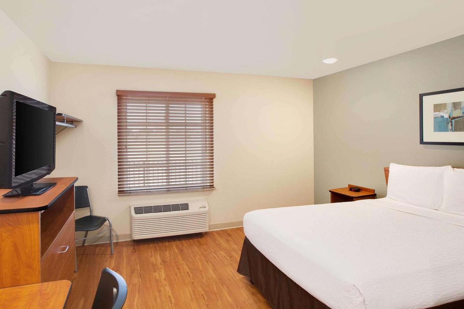 WoodSpring Suites College Station gallery photo in College Station, TX — image 27
