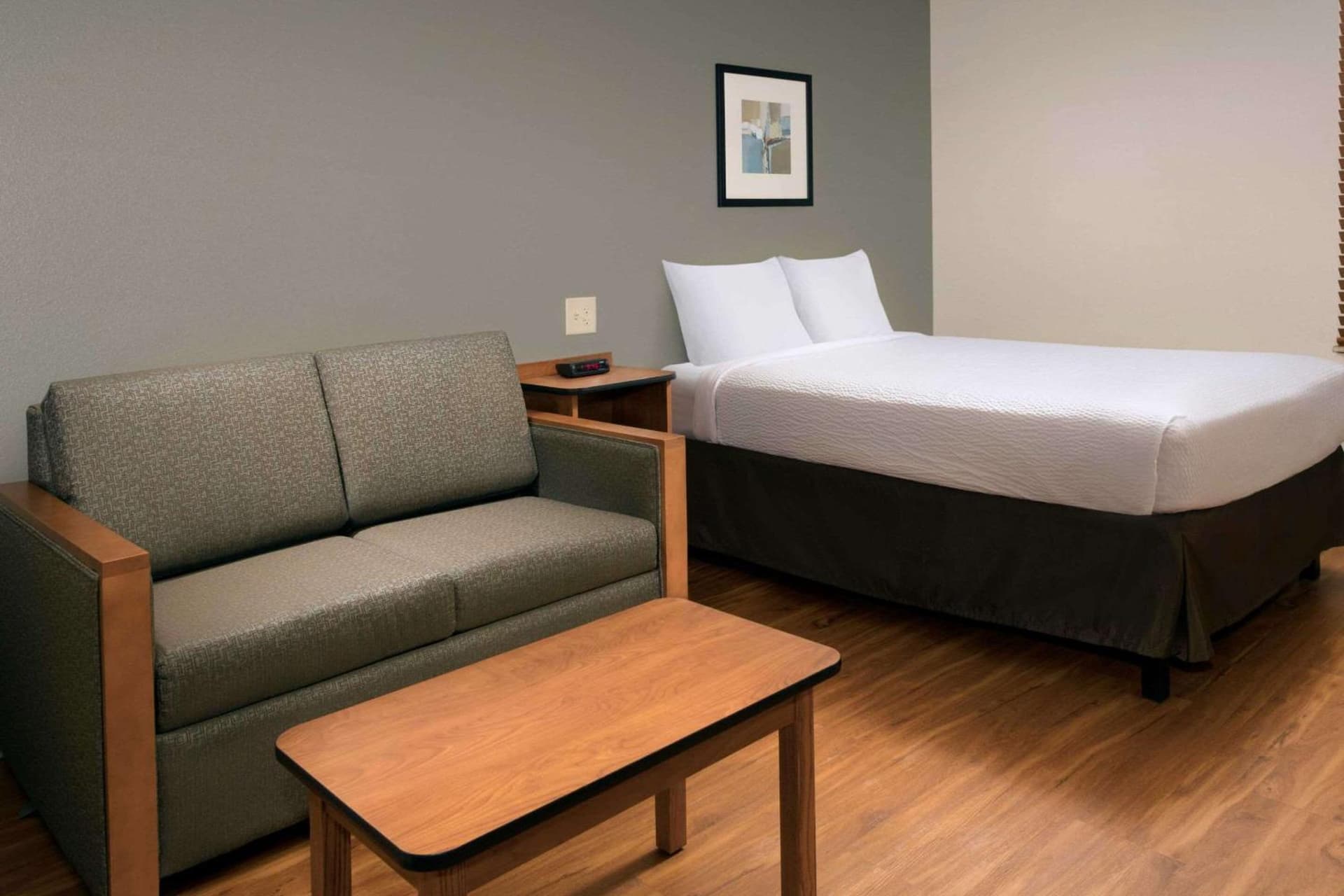 WoodSpring Suites Odessa gallery photo in Odessa, TX — image 4