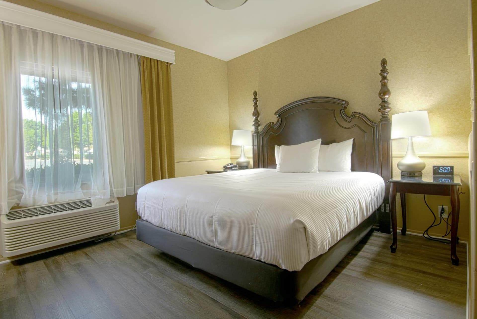 Azure Hotel&Suites Ontario Trademark Collection by Wyndham gallery photo in Ontario, CA — image 66