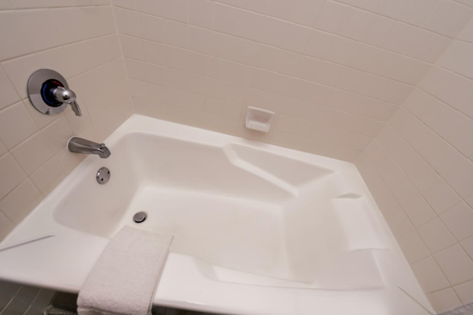 Azure Hotel&Suites Ontario Trademark Collection by Wyndham gallery photo in Ontario, CA — image 50