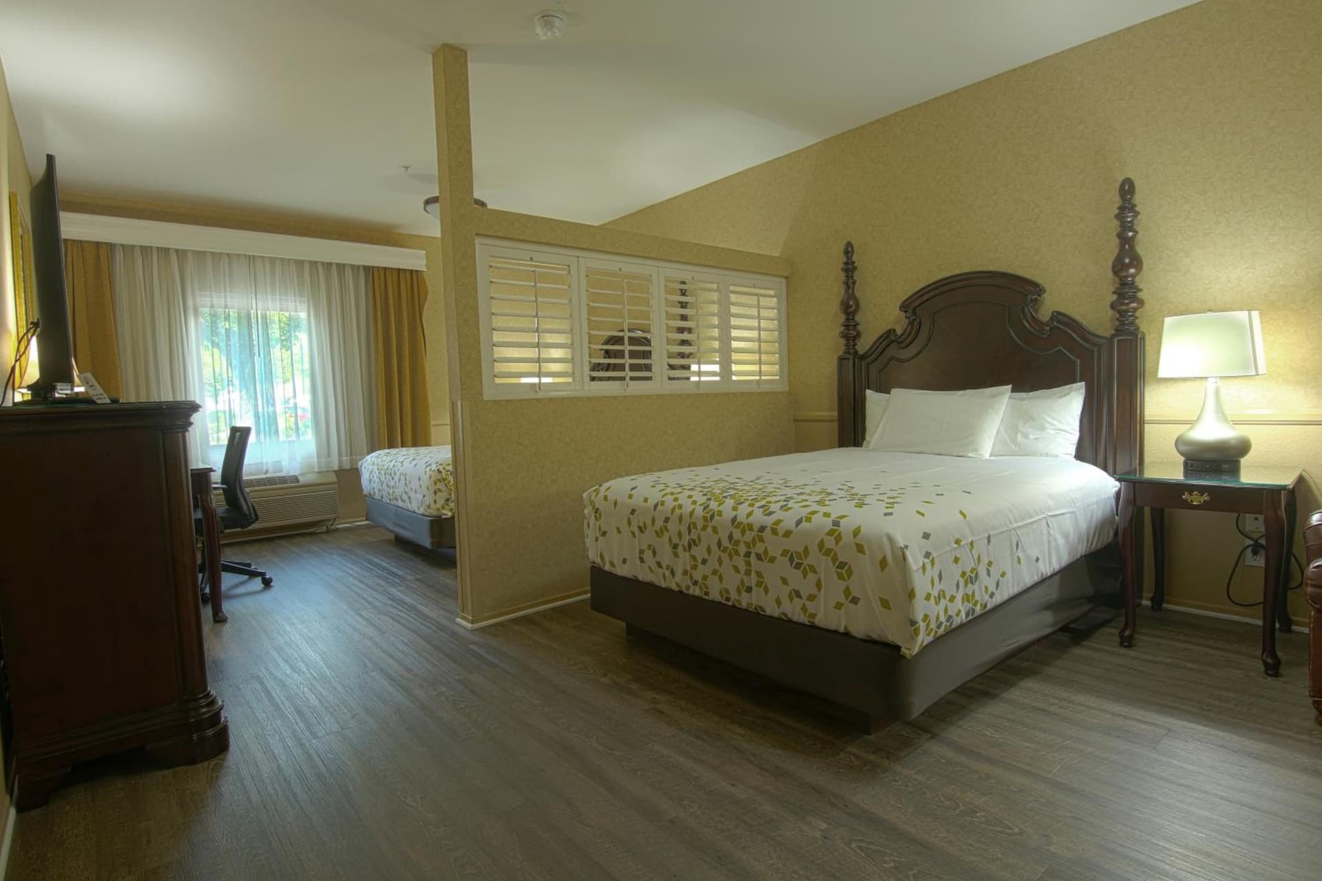 Azure Hotel&Suites Ontario Trademark Collection by Wyndham gallery photo in Ontario, CA — image 46