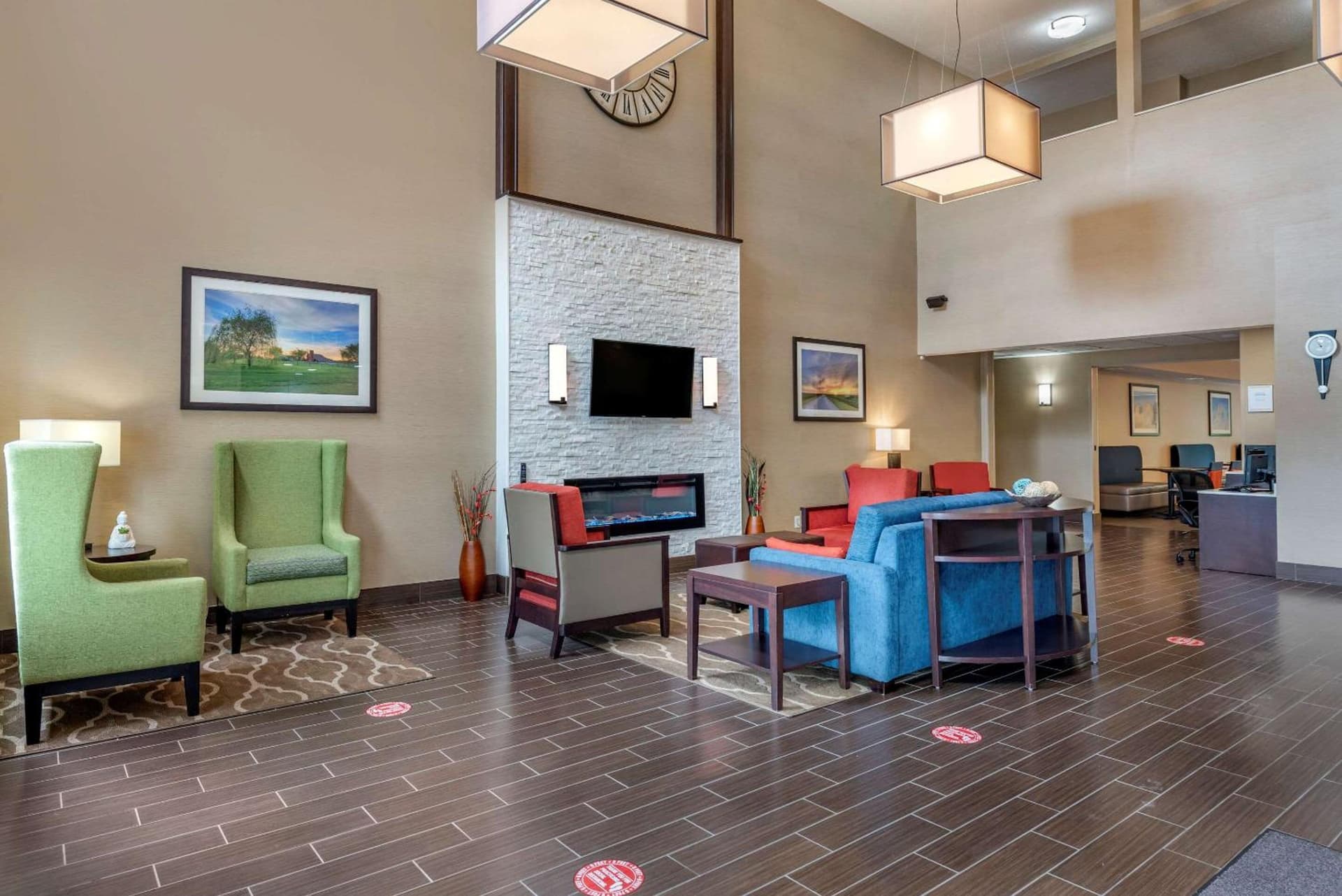 Comfort Suites Auburn near I-69 gallery photo in Auburn, IN — image 6
