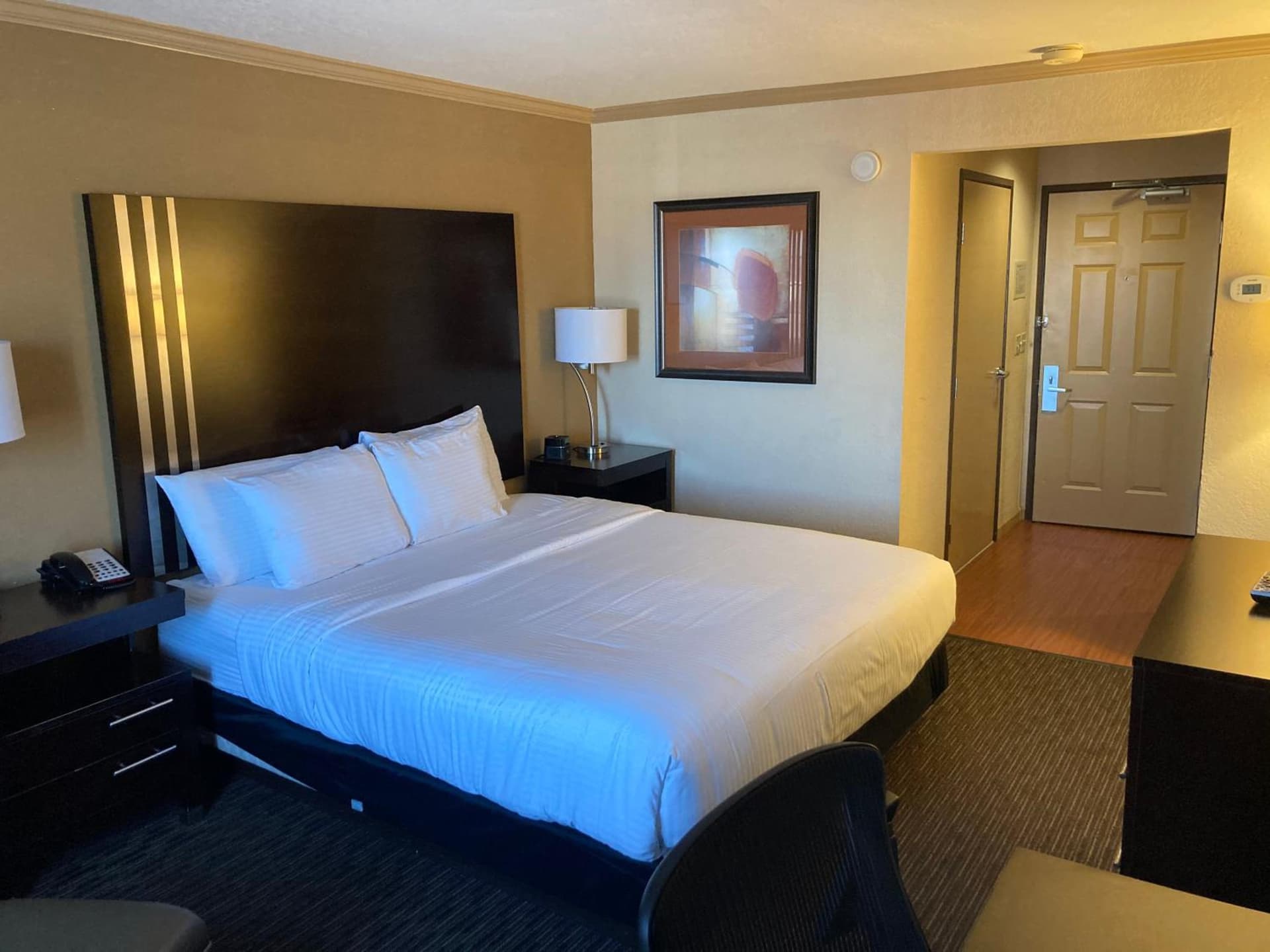 La Quinta by Wyndham Davis interior in Davis, CA — gallery photo 2