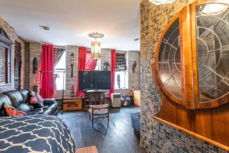 NYC Townhouse Apartment interior in New York, NY — gallery photo 2