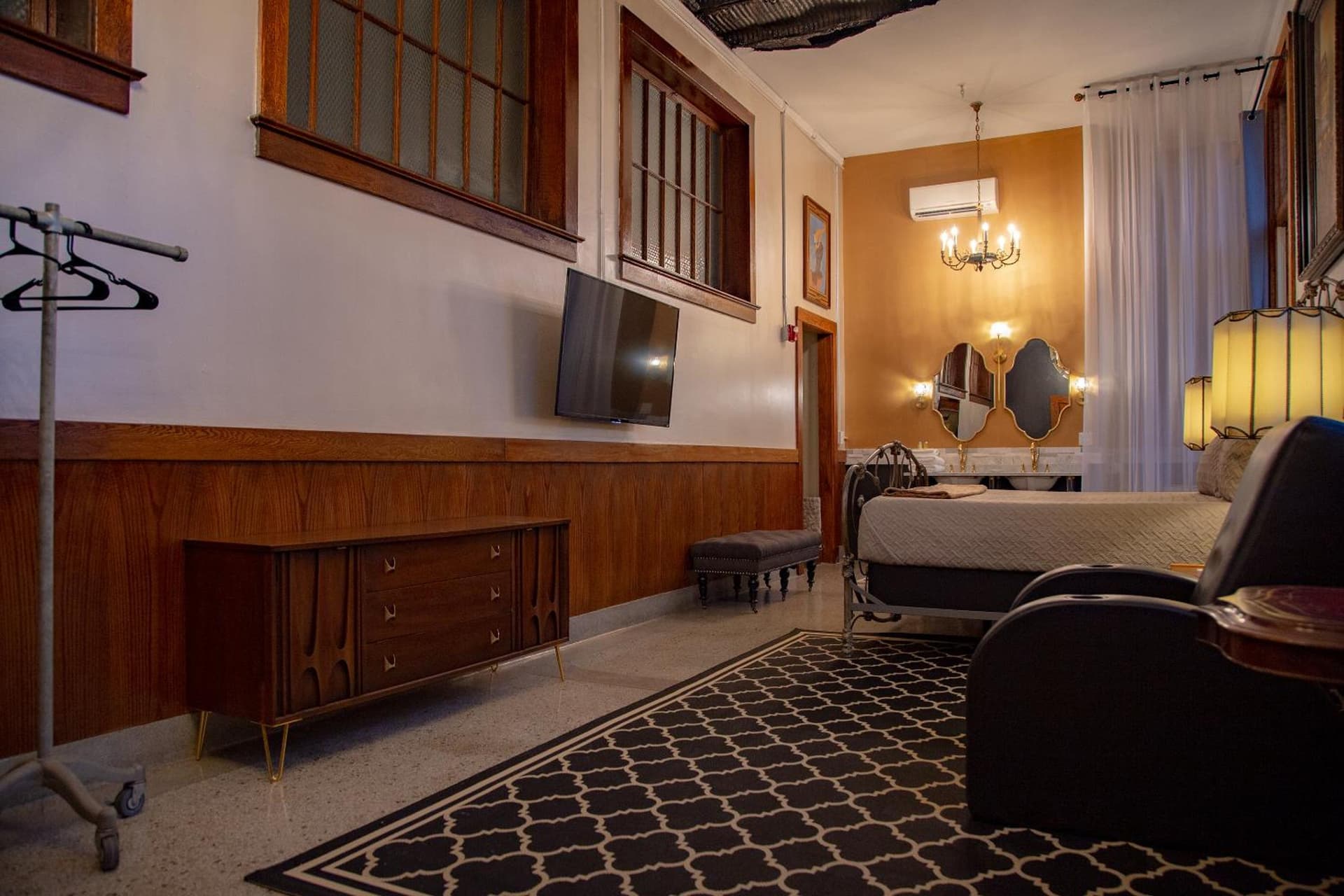 School 31 Lofts gallery photo in Rochester, NY — image 37
