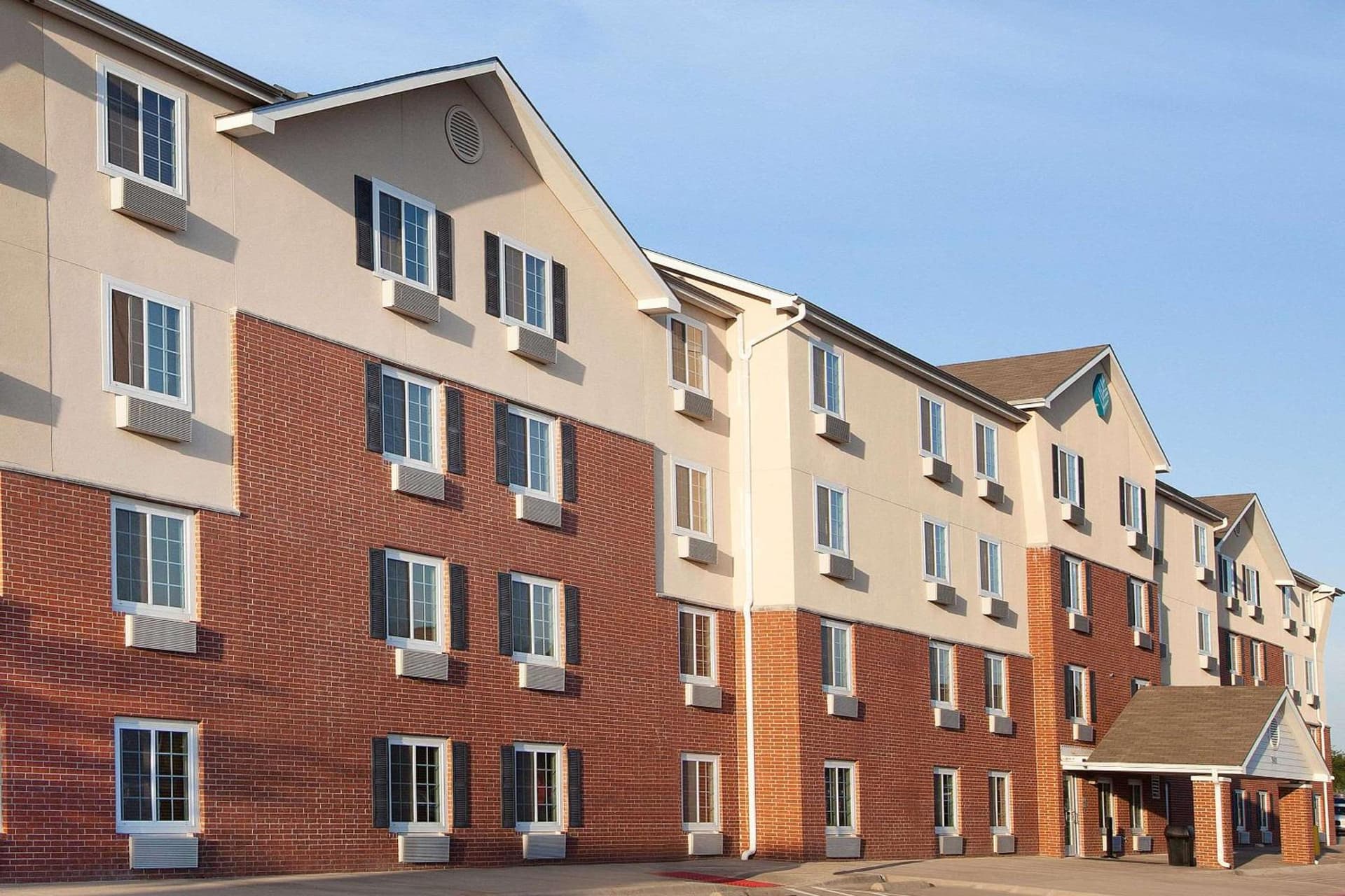 WoodSpring Suites McKinney gallery photo in McKinney, TX — image 11