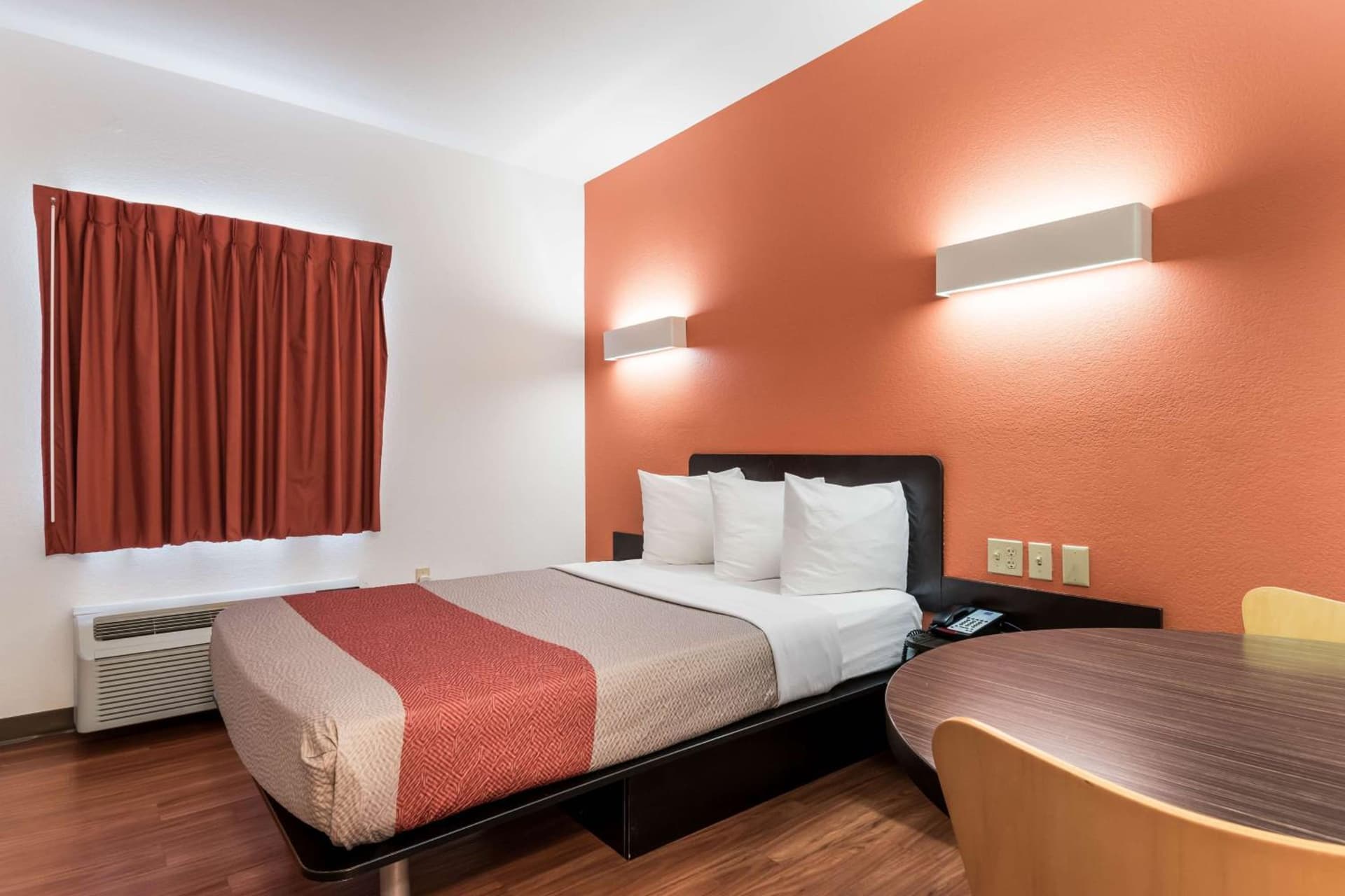 Motel 6 Wilkes Barre Arena gallery photo in Wilkes-Barre, PA — image 24