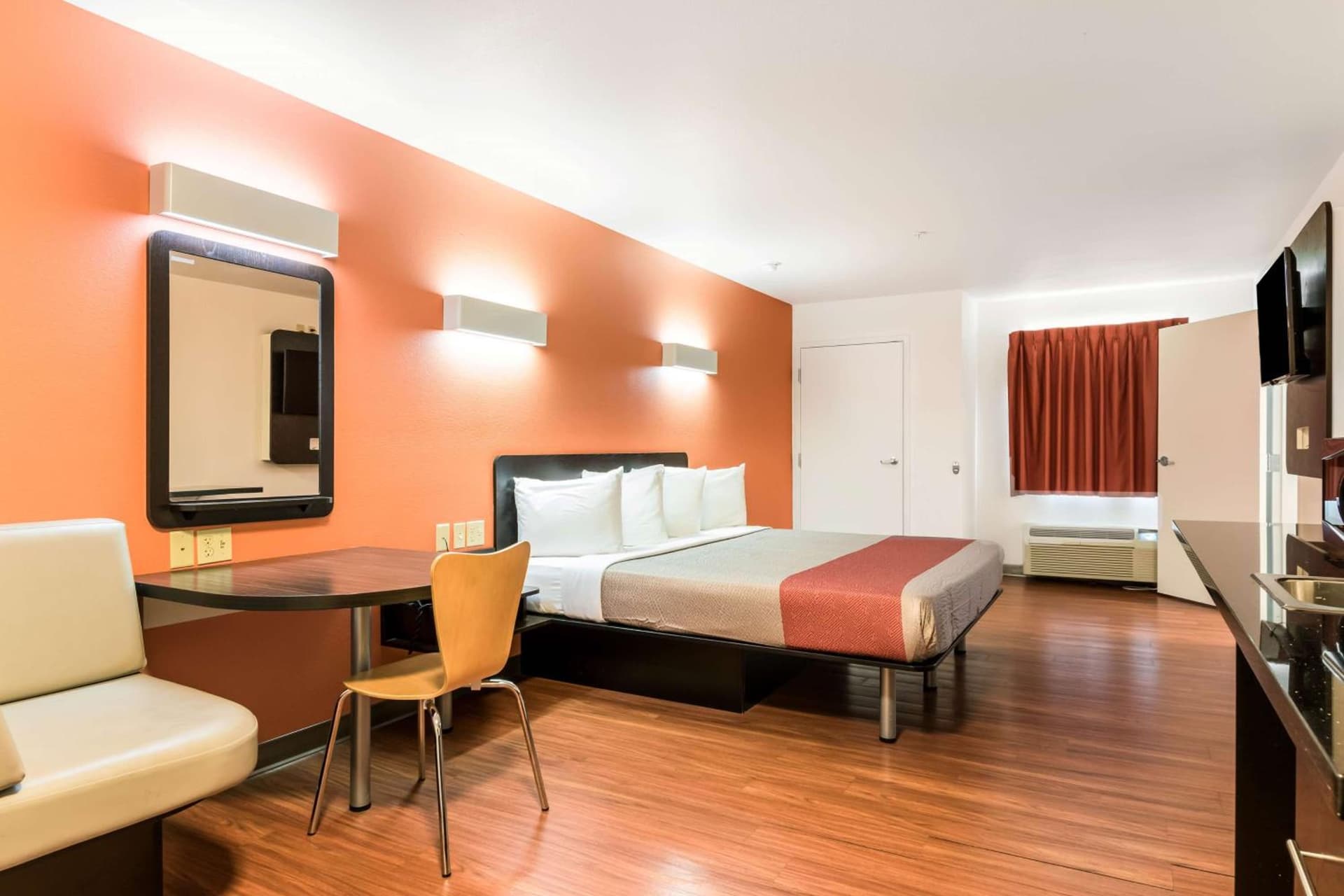 Motel 6 Wilkes Barre Arena gallery photo in Wilkes-Barre, PA — image 47