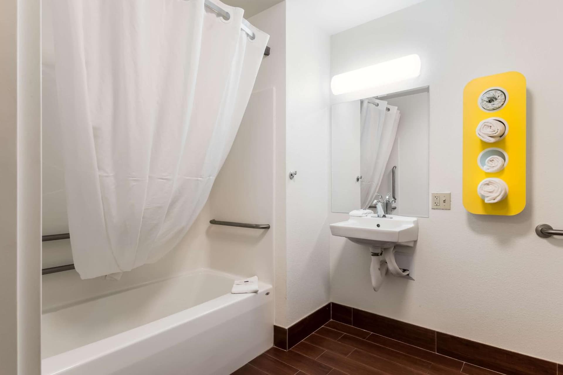 Motel 6 Wilkes Barre Arena gallery photo in Wilkes-Barre, PA — image 27