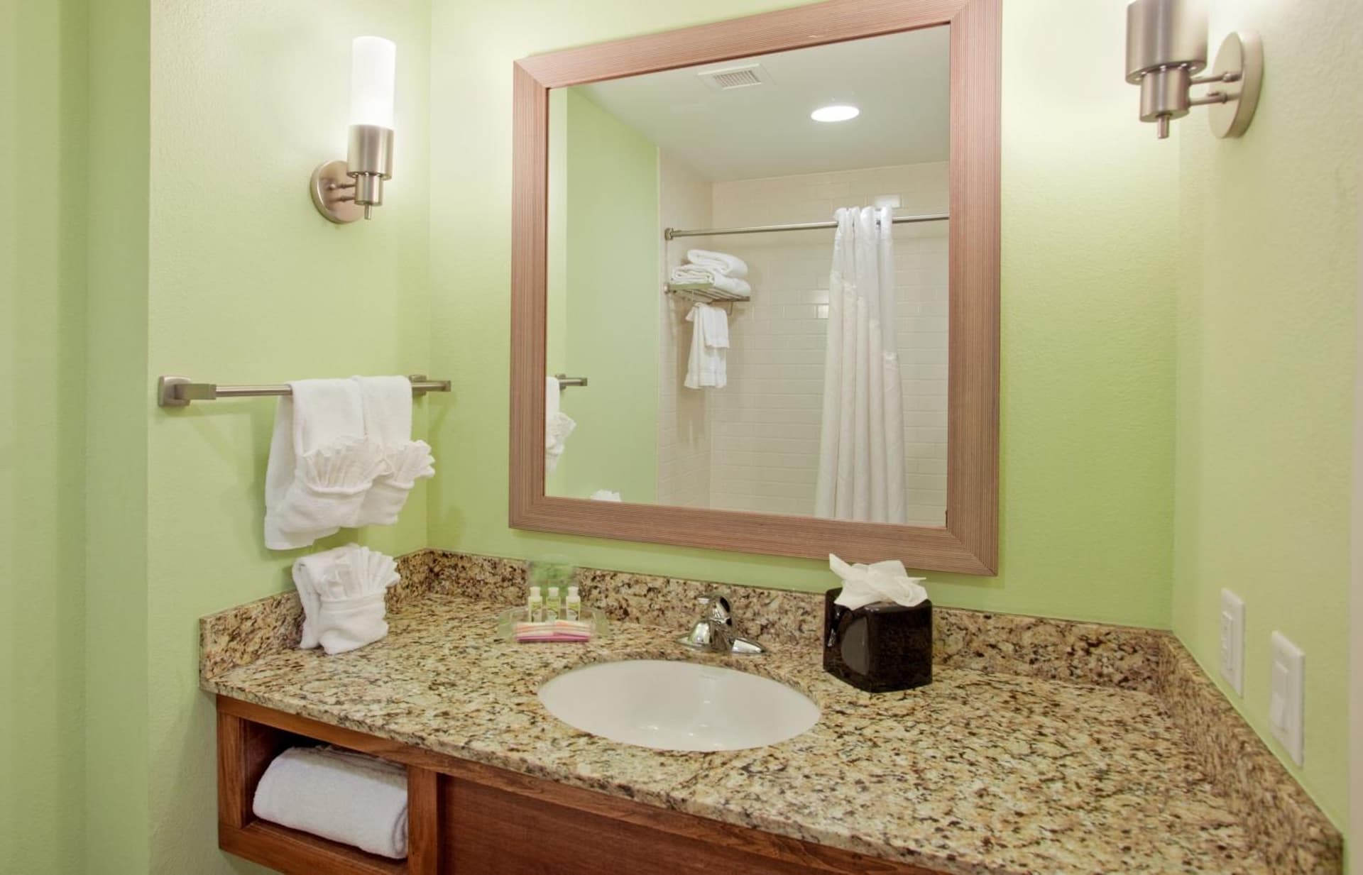 Holiday Inn Resort Pensacola Beach Gulf Front by IHG gallery photo in Pensacola Beach, FL — image 27