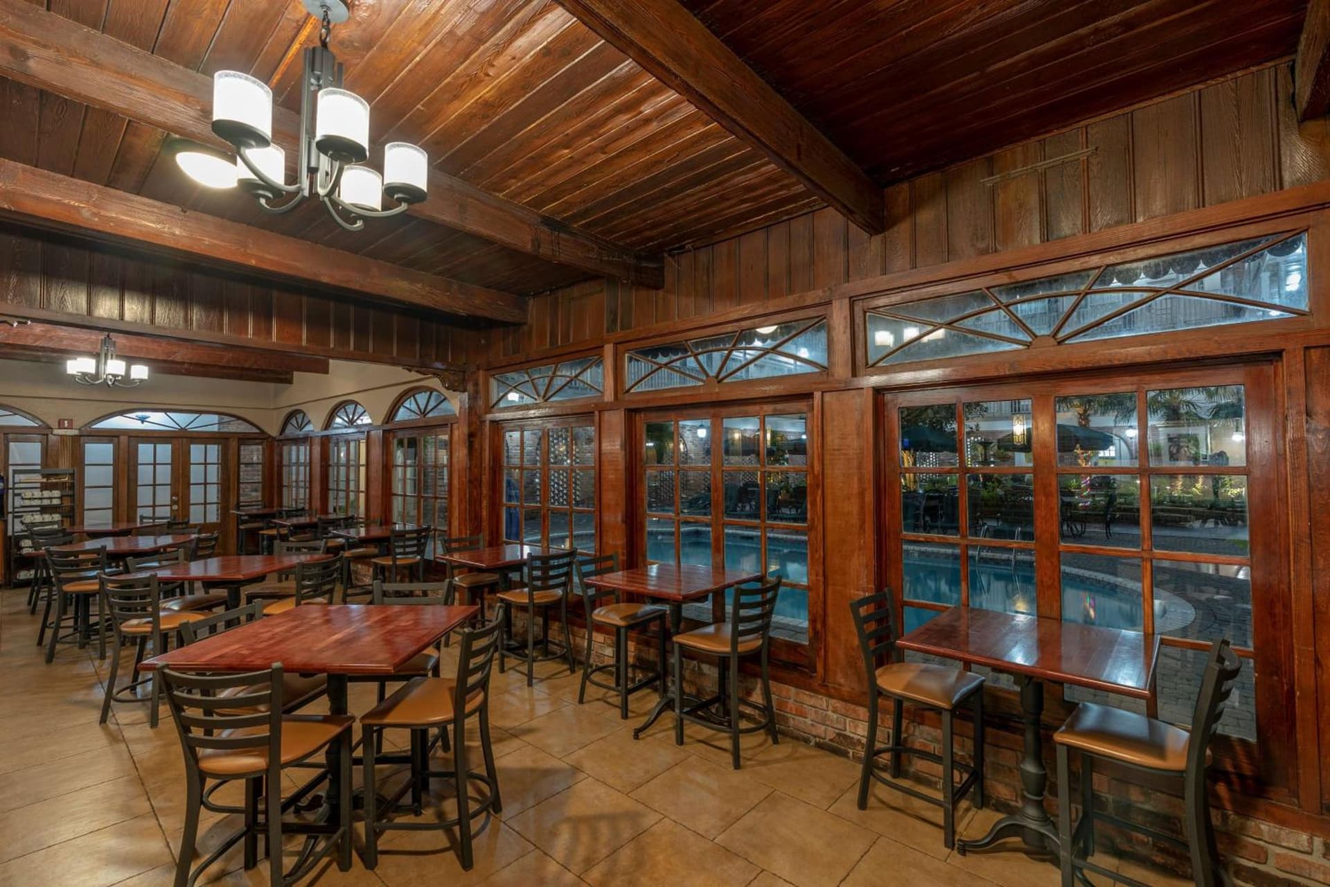 Best Western Plus French Quarter Courtyard Hotel gallery photo in New Orleans, LA — image 33