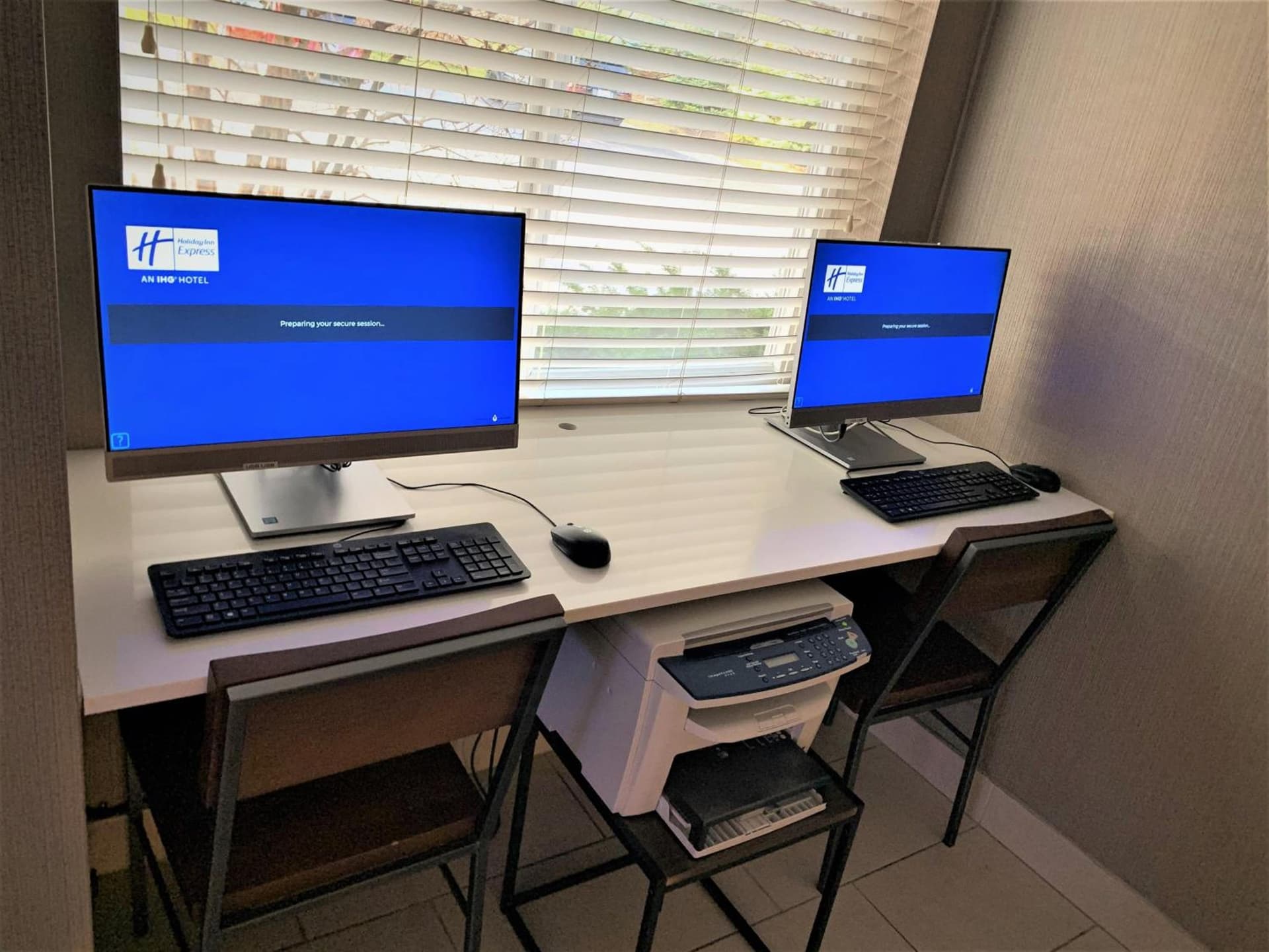 Holiday Inn Express & Suites Chicago-Libertyville by IHG gallery photo in Libertyville, IL — image 18