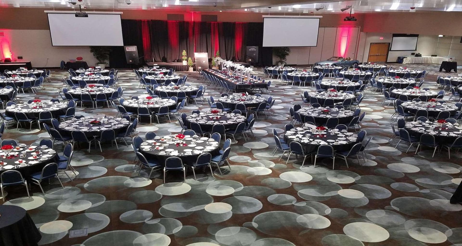 Oshkosh Marriott Waterfront Hotel & Convention Center gallery photo in Oshkosh, WI — image 11