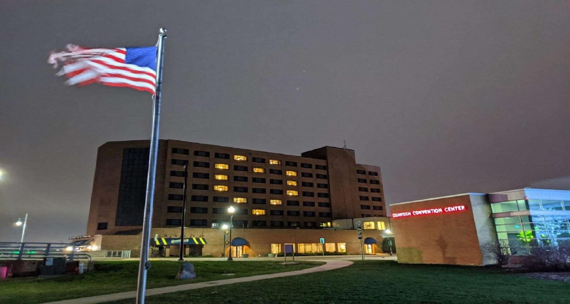 Oshkosh Marriott Waterfront Hotel & Convention Center gallery photo in Oshkosh, WI — image 5