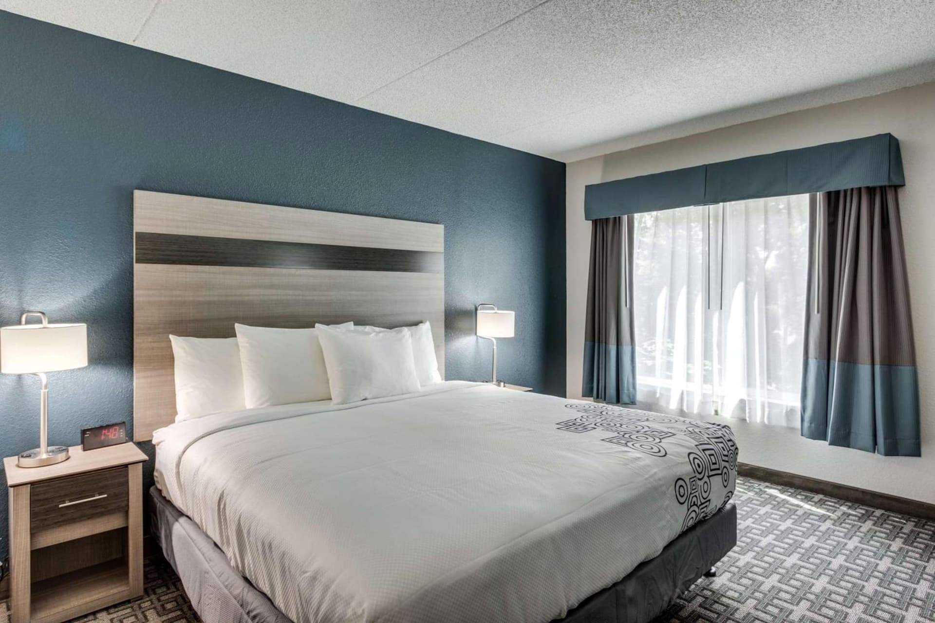 Days Inn & Suites by Wyndham Spokane gallery photo in Spokane, WA — image 39