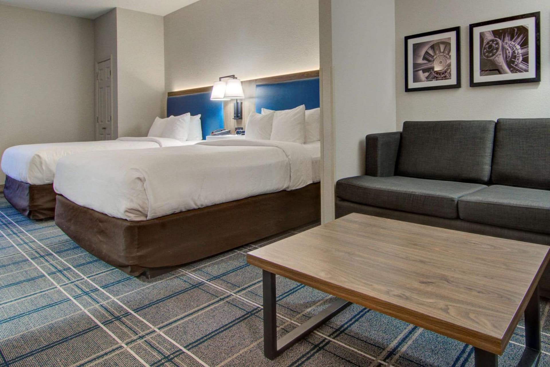Comfort Suites Newport News Airport gallery photo in Newport News, VA — image 45