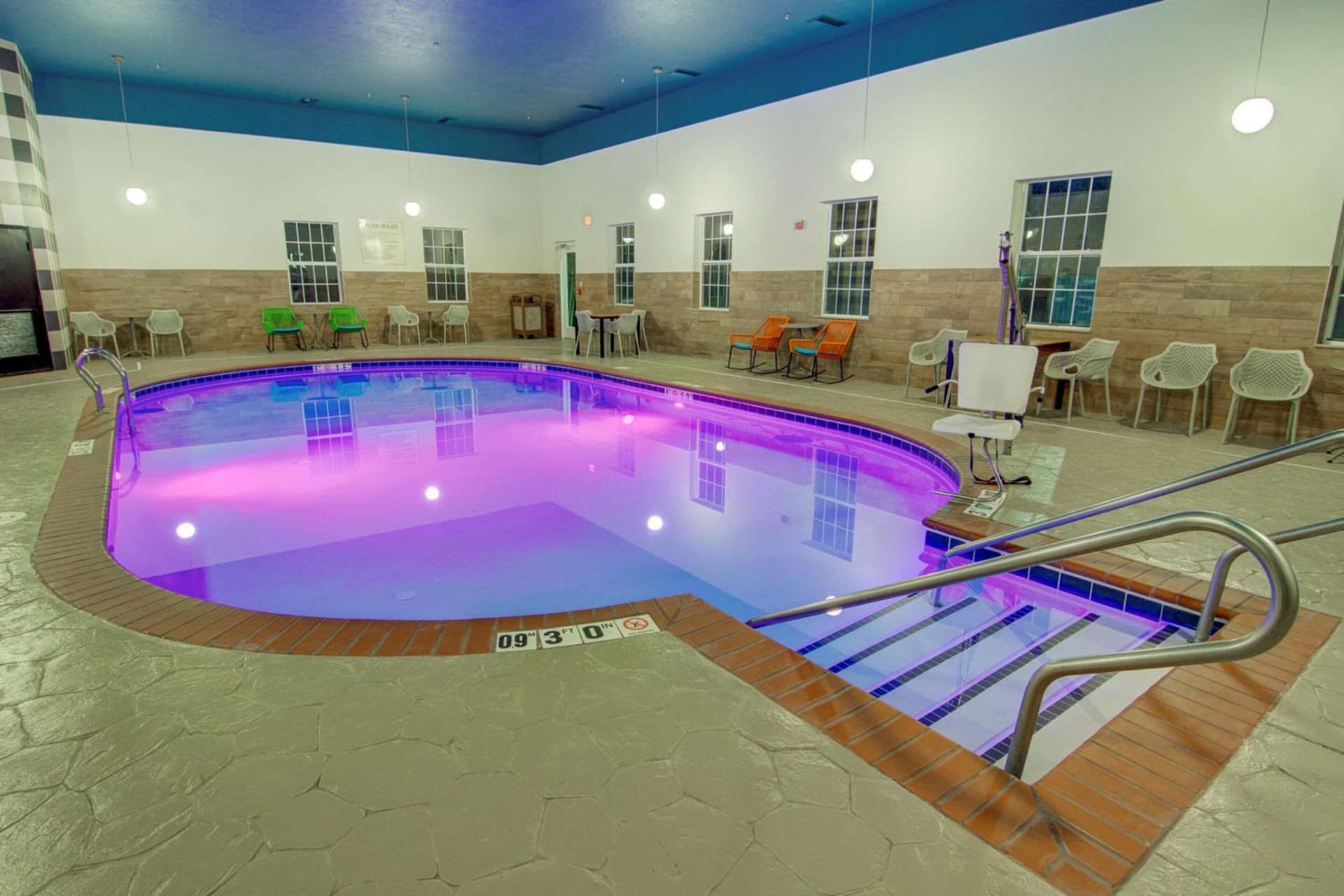 Comfort Suites Newport News Airport gallery photo in Newport News, VA — image 22