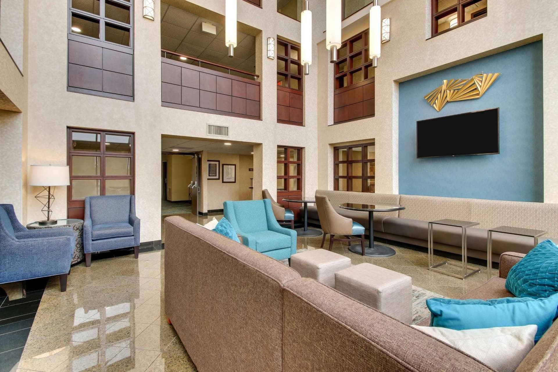 Best Western Plus Indianapolis North at Pyramids property views in Indianapolis, IN — gallery photo 3