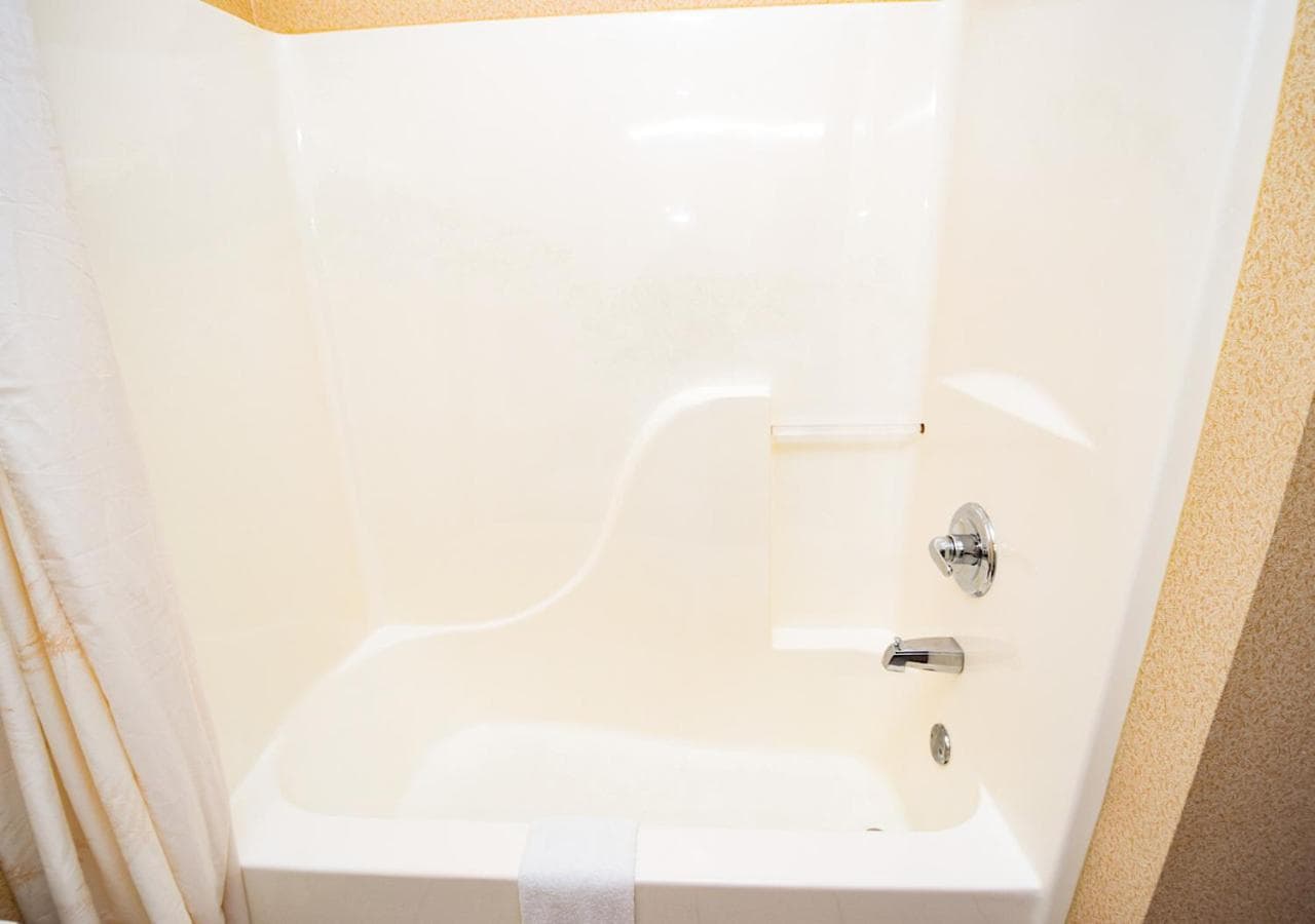 Sleep Inn & Suites Searcy near University interior in Searcy, AR — gallery photo 2