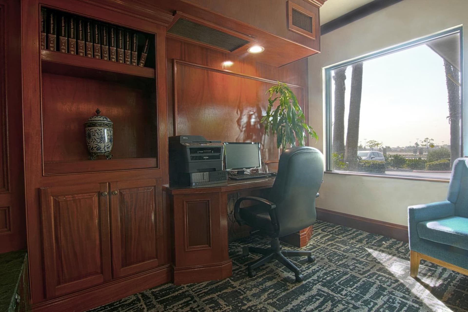 Azure Hotel&Suites Ontario Trademark Collection by Wyndham gallery photo in Ontario, CA — image 4