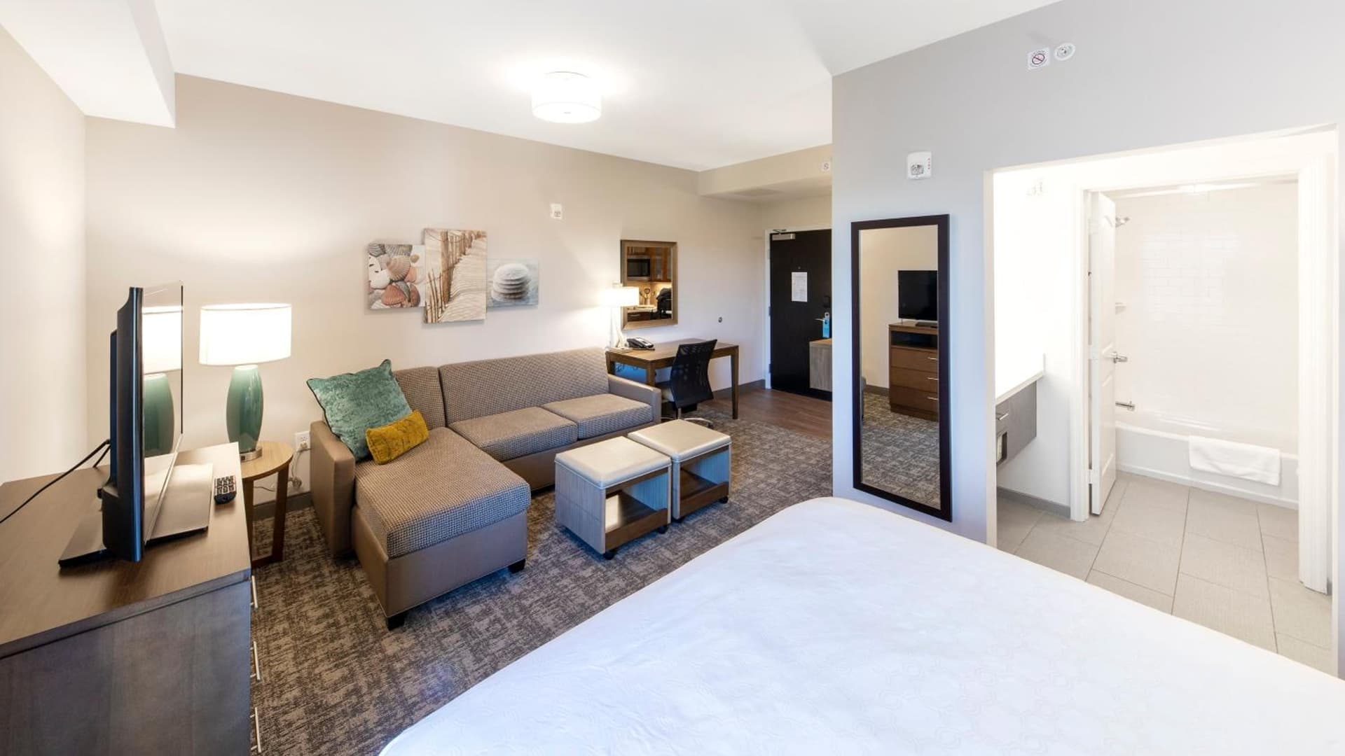 Staybridge Suites - Naples - Marco Island by IHG gallery photo in Naples, FL — image 7
