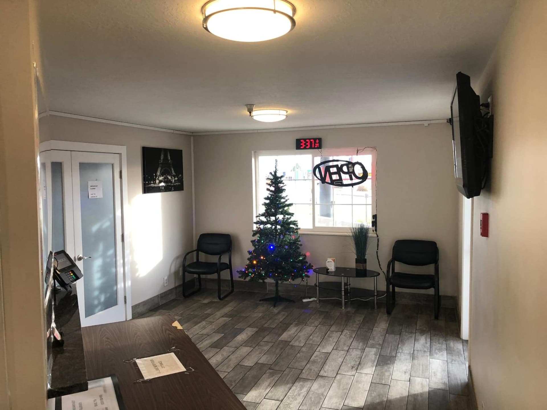 Ameri-Stay Inn & Suites gallery photo in Clearfield, UT — image 15