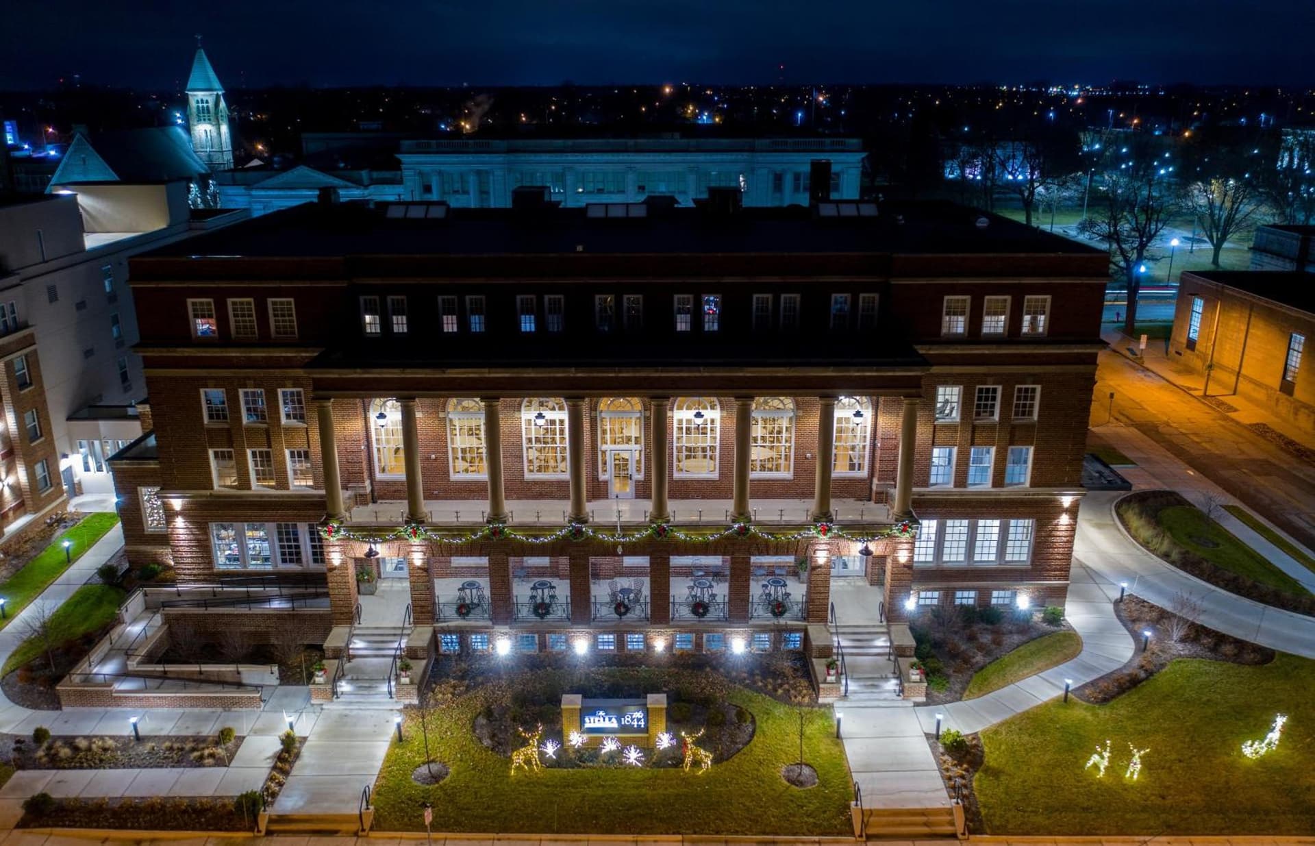 The Stella Hotel & Ballroom gallery photo in Kenosha, WI — image 62