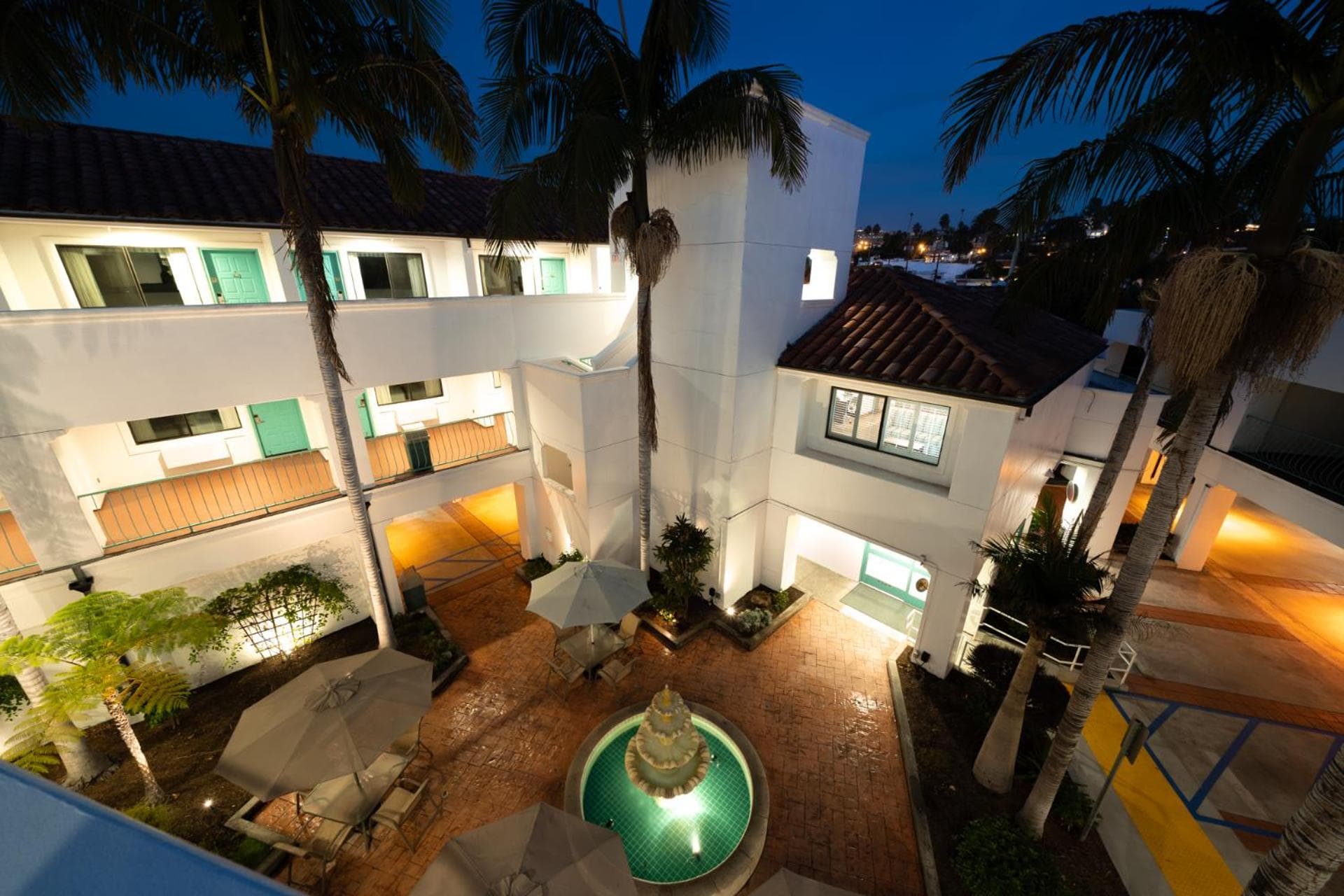 Casablanca Inn gallery photo in San Clemente, CA — image 17