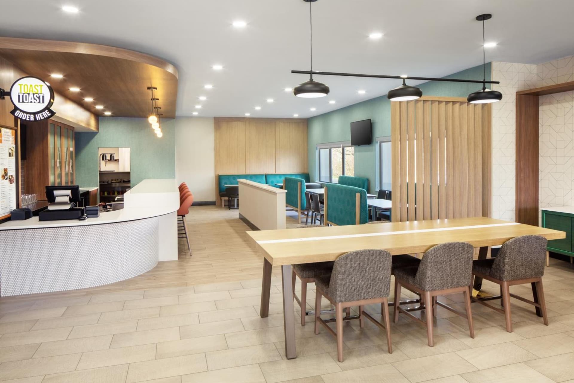 Holiday Inn Cheshire - Southington by IHG property views in Cheshire, CT — gallery photo 3