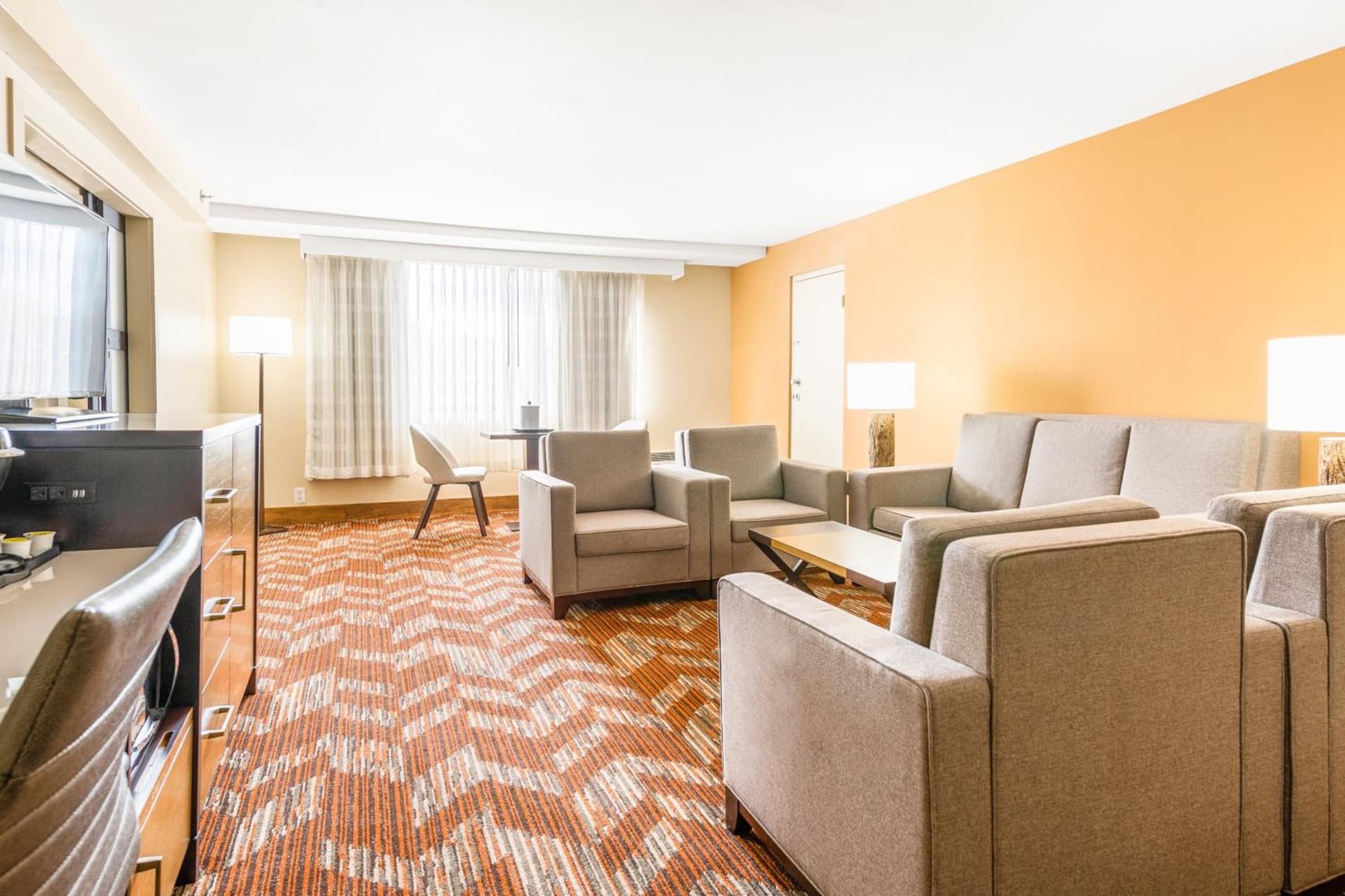 Doubletree By Hilton Greensboro Airport gallery photo in Greensboro, NC — image 66