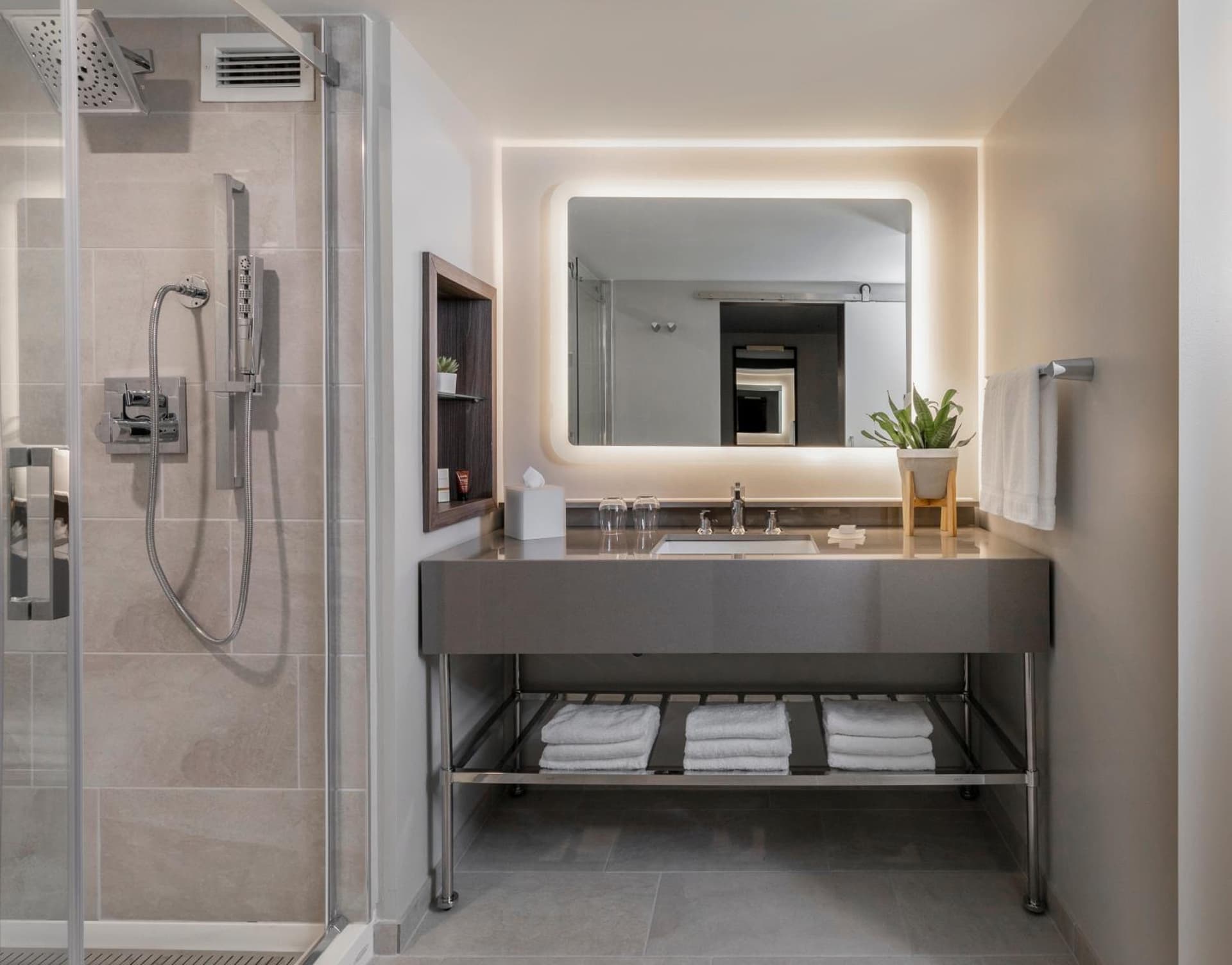 Hotel Madera gallery photo in Washington, DC — image 46