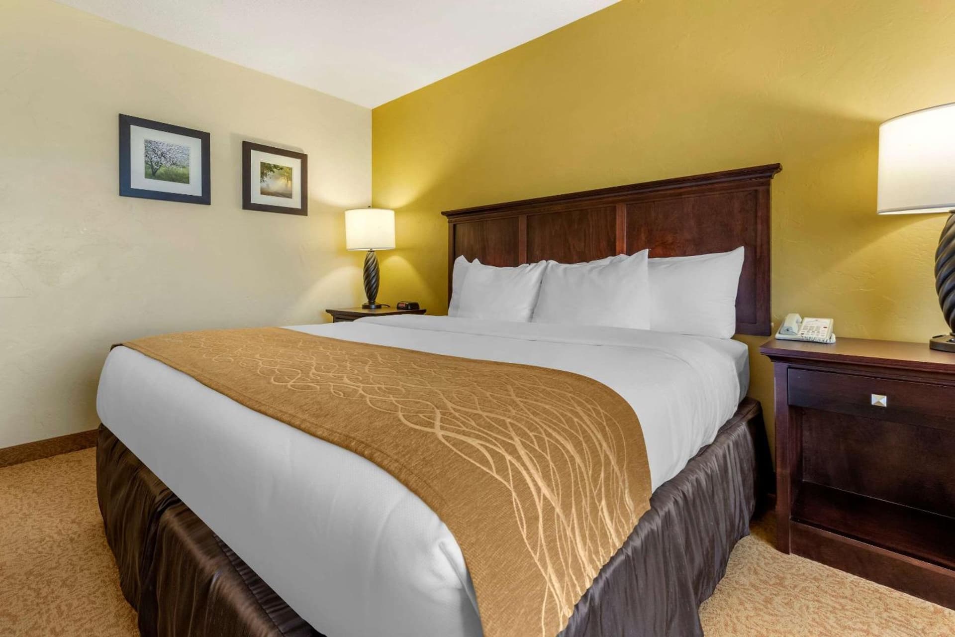 Comfort Inn & Suites Dover gallery photo in Dover, OH — image 18
