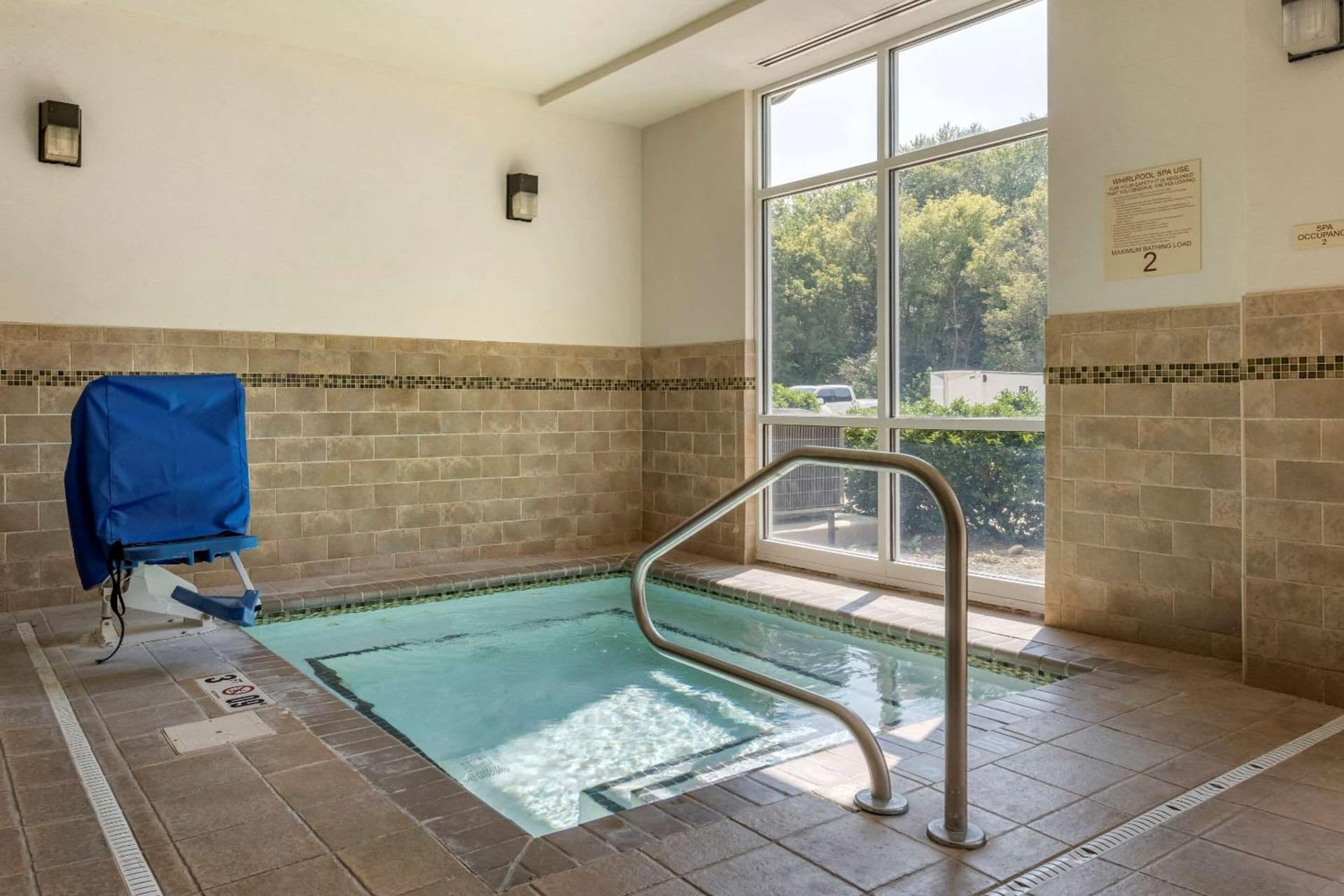 Comfort Inn & Suites Dover gallery photo in Dover, OH — image 19