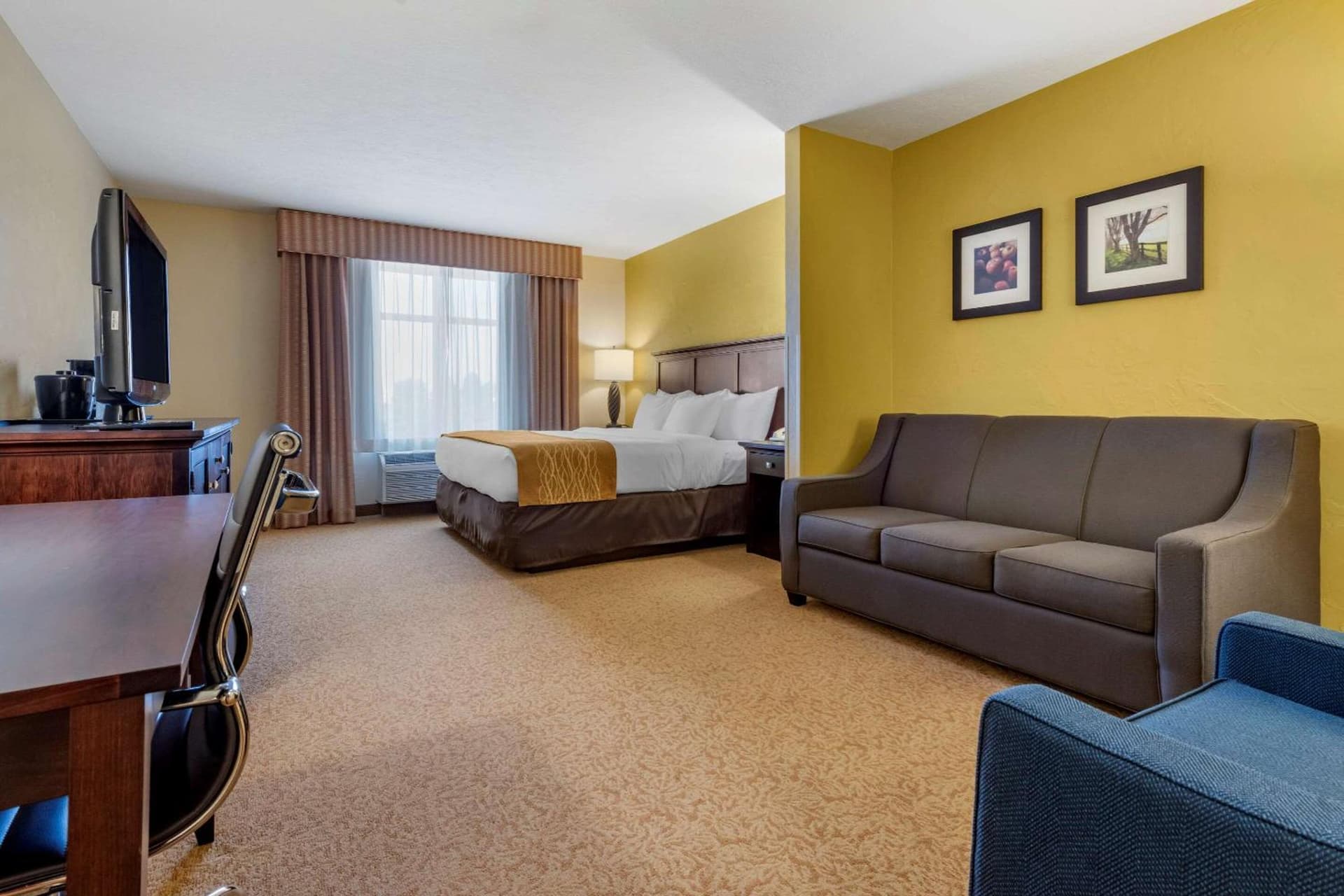 Comfort Inn & Suites Dover gallery photo in Dover, OH — image 27