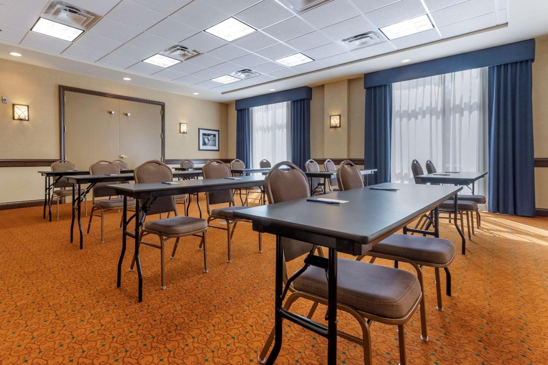 Comfort Inn & Suites Dover gallery photo in Dover, OH — image 21