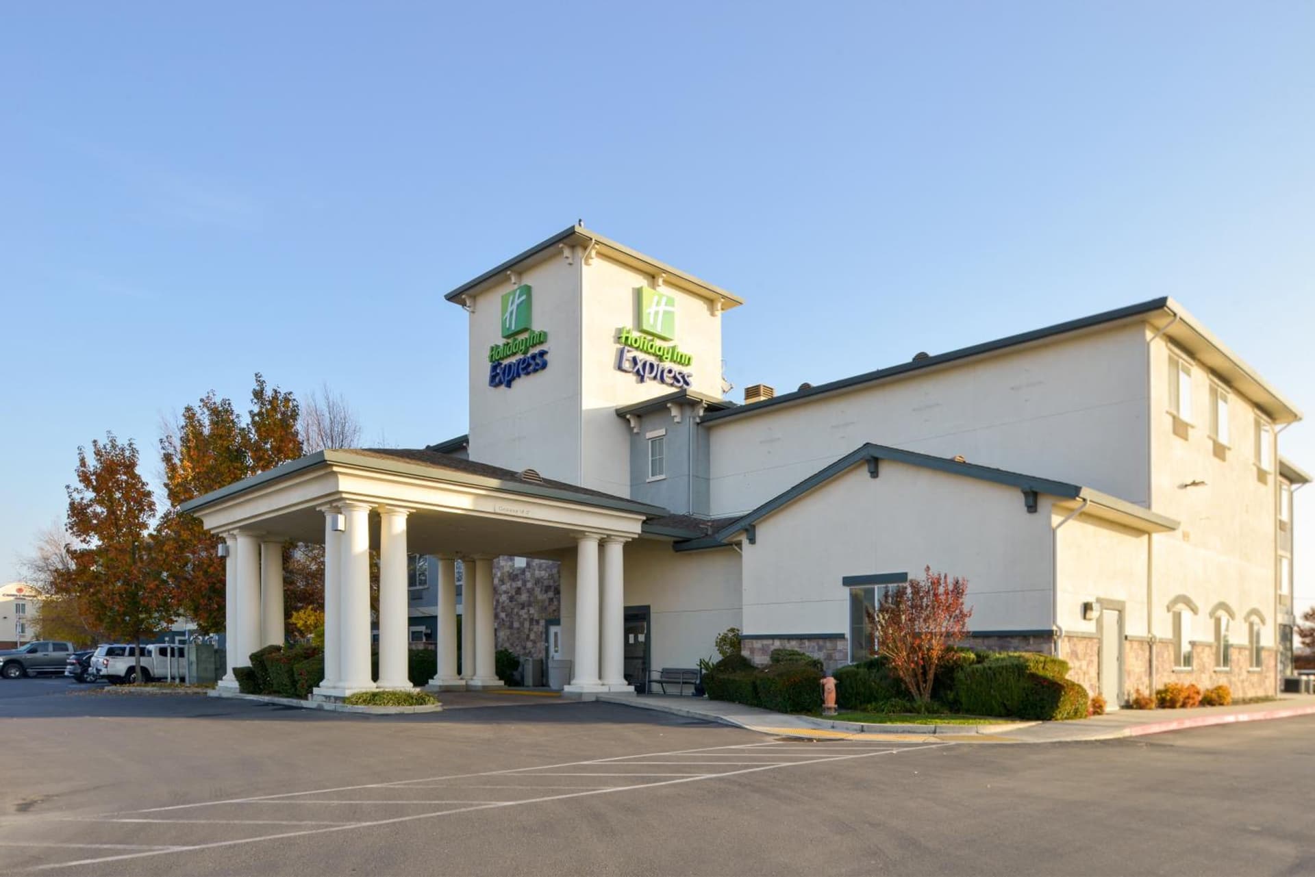 Holiday Inn Express Lodi by IHG interior in Lodi, CA — gallery photo 2