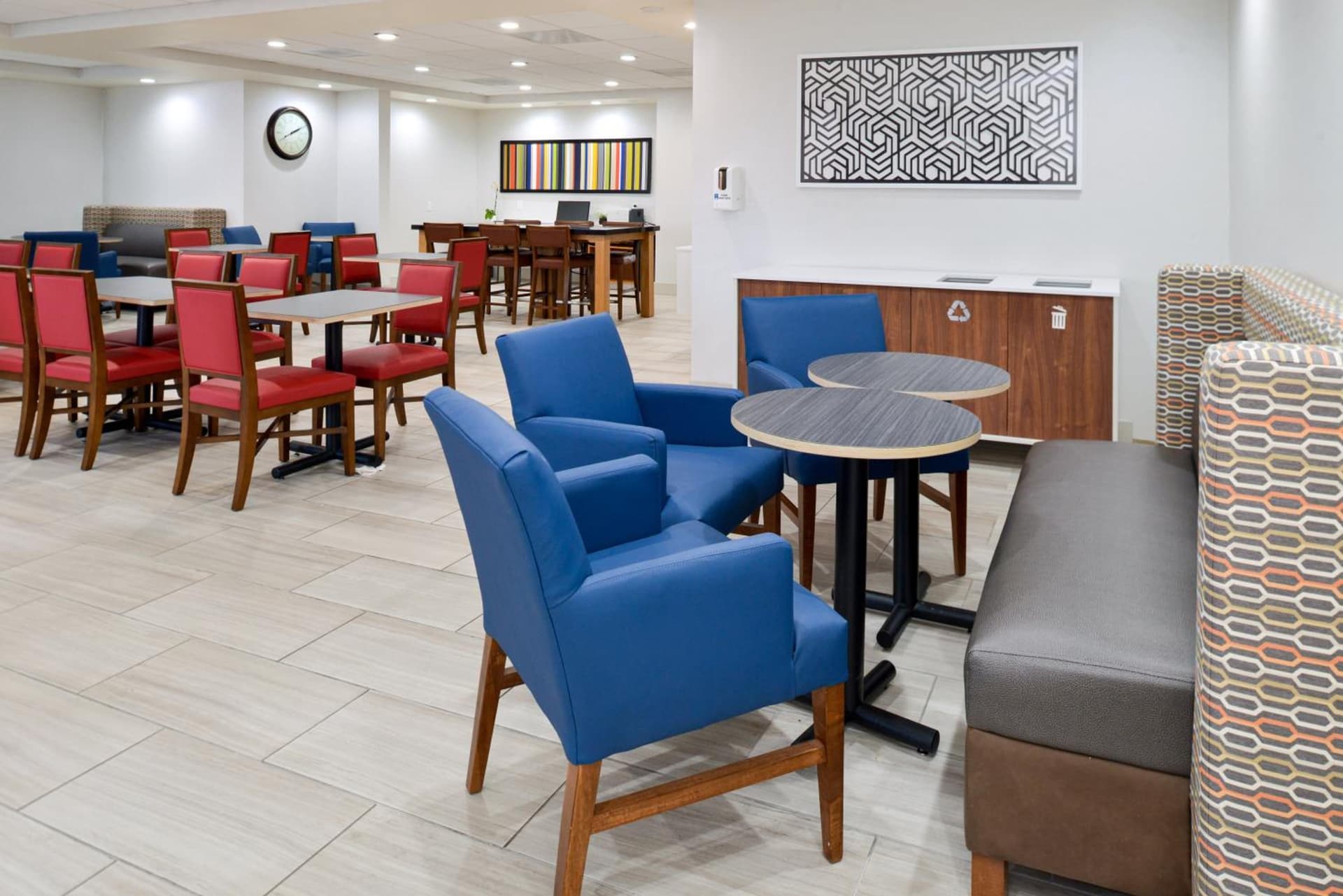 Holiday Inn Express Lodi by IHG gallery photo in Lodi, CA — image 32