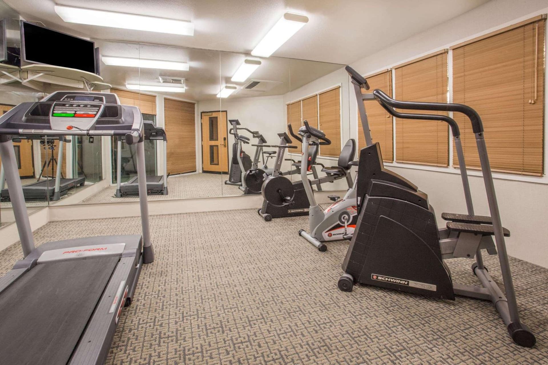 Hawthorn Suites by Wyndham Livermore gallery photo in Livermore, CA — image 8