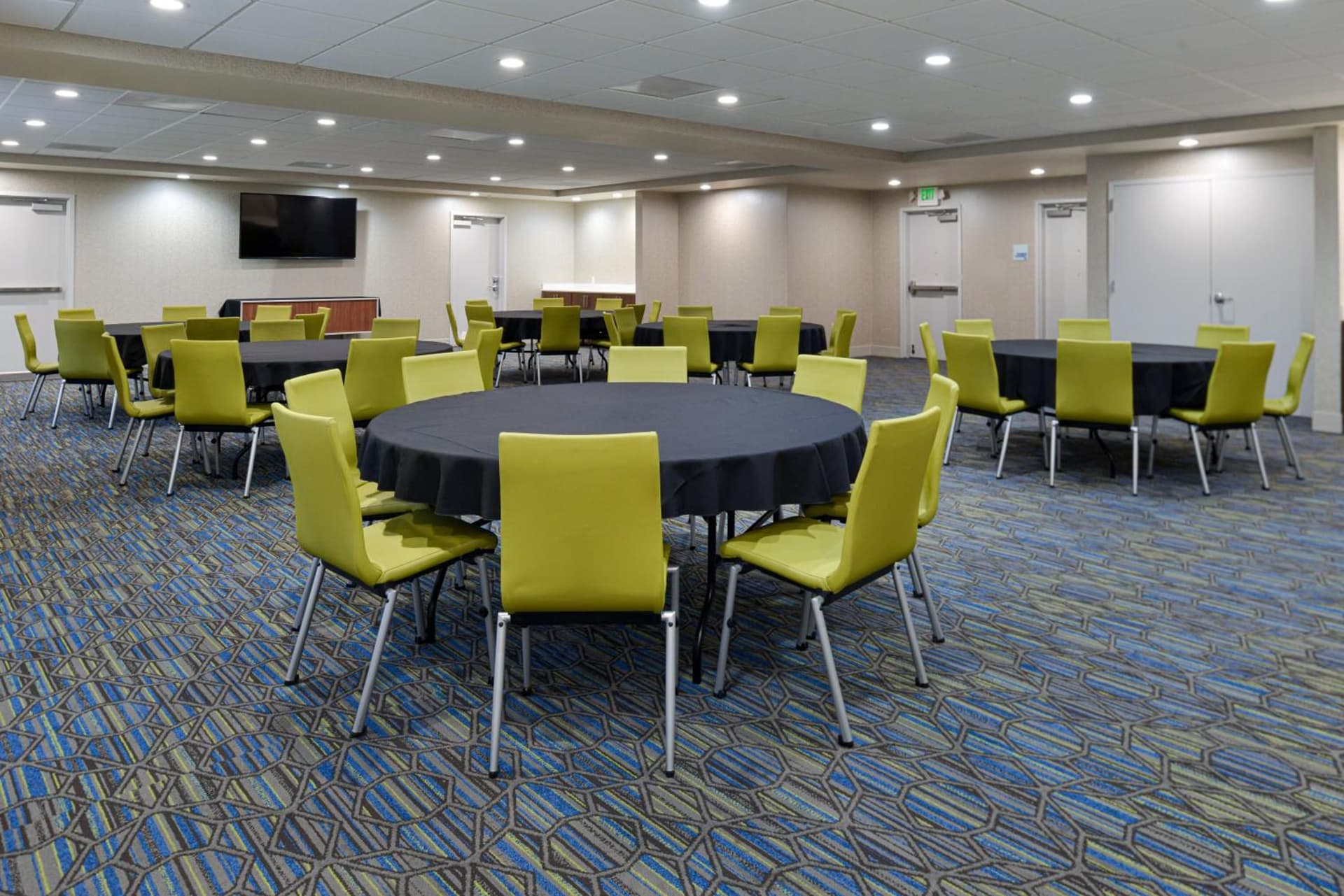 Holiday Inn Express Lodi by IHG gallery photo in Lodi, CA — image 9