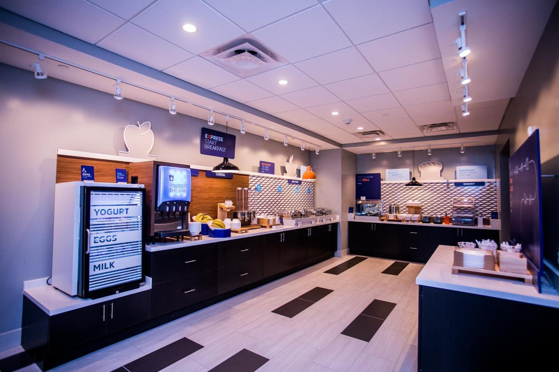 Holiday Inn Express & Suites Rehoboth Beach by IHG interior in Rehoboth Beach, DE — gallery photo 2