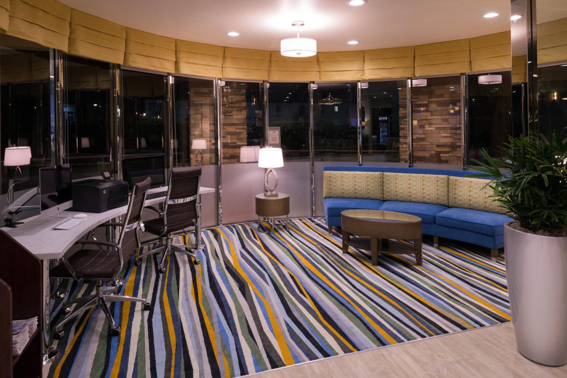 Holiday Inn Express & Suites Pasadena - Los Angeles by IHG gallery photo in Pasadena, CA — image 59