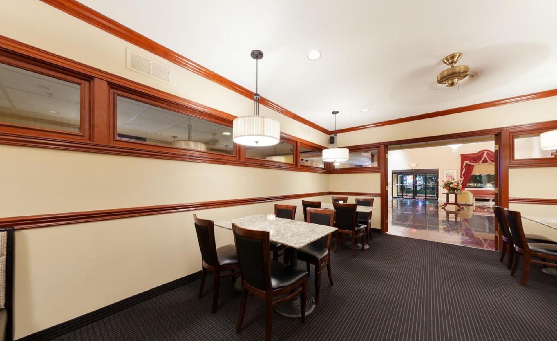 Radisson Hotel & Conference Center Rockford gallery photo in Rockford, IL — image 13