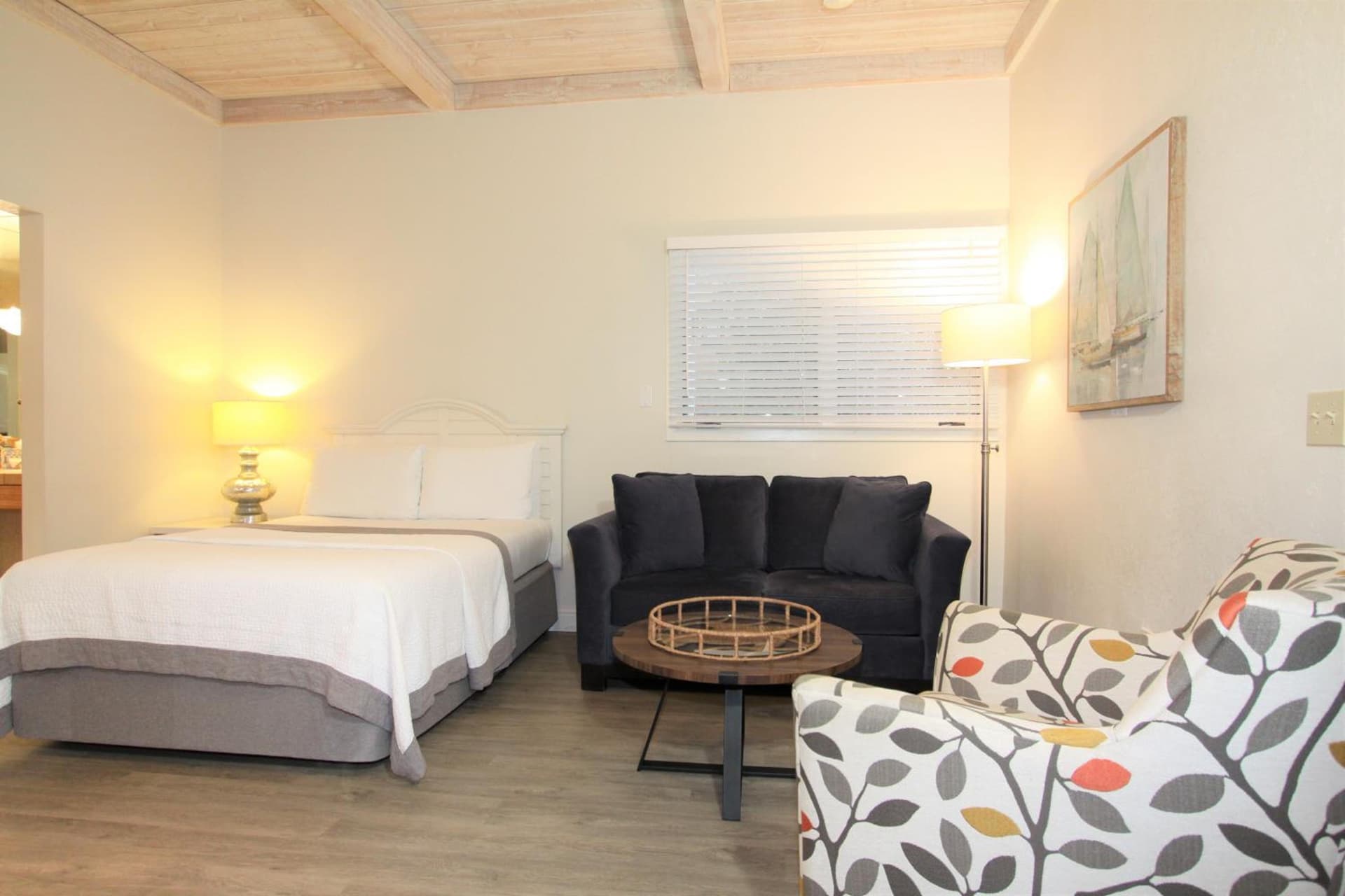 Lobos Lodge gallery photo in Carmel — image 4