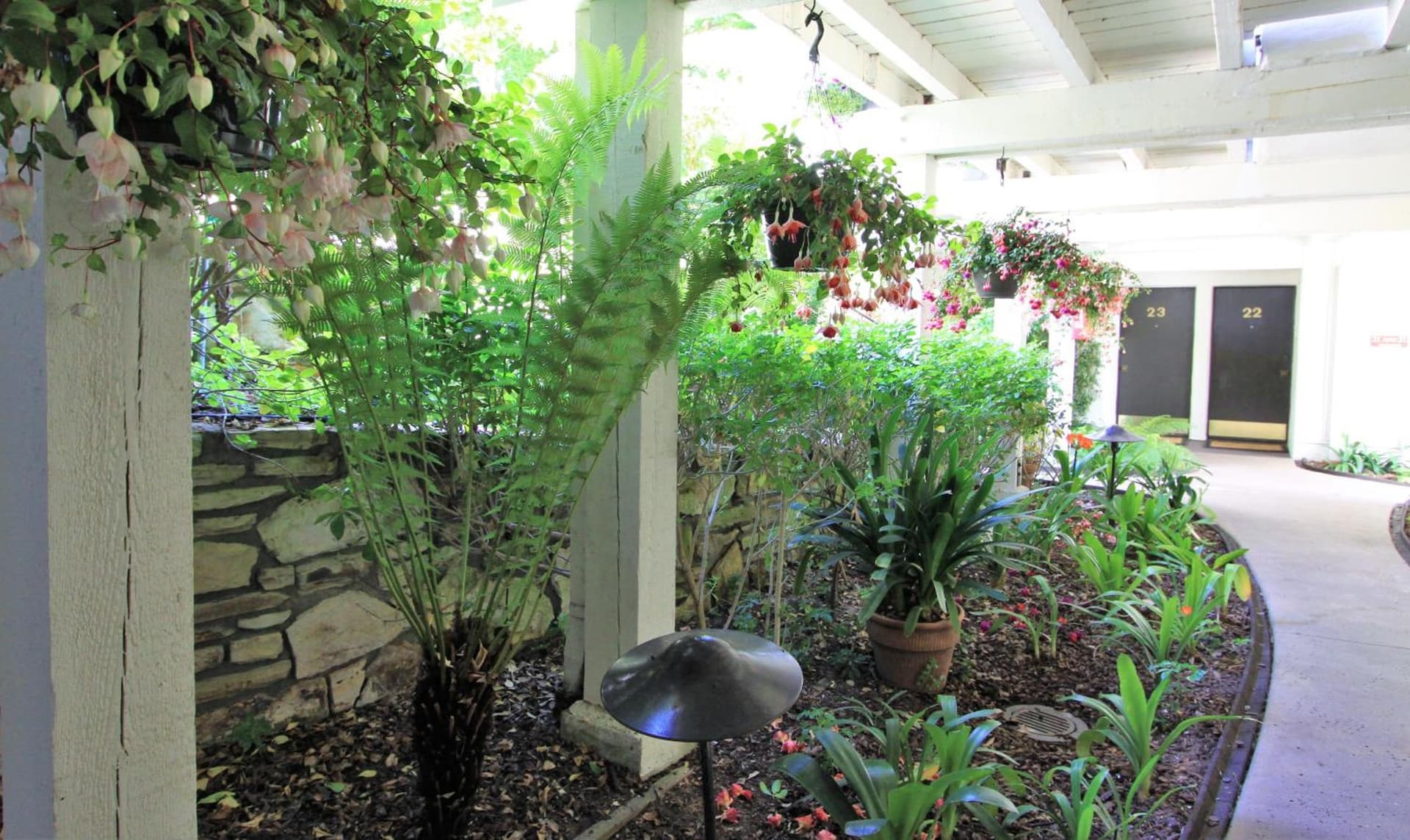 Lobos Lodge gallery photo in Carmel — image 20