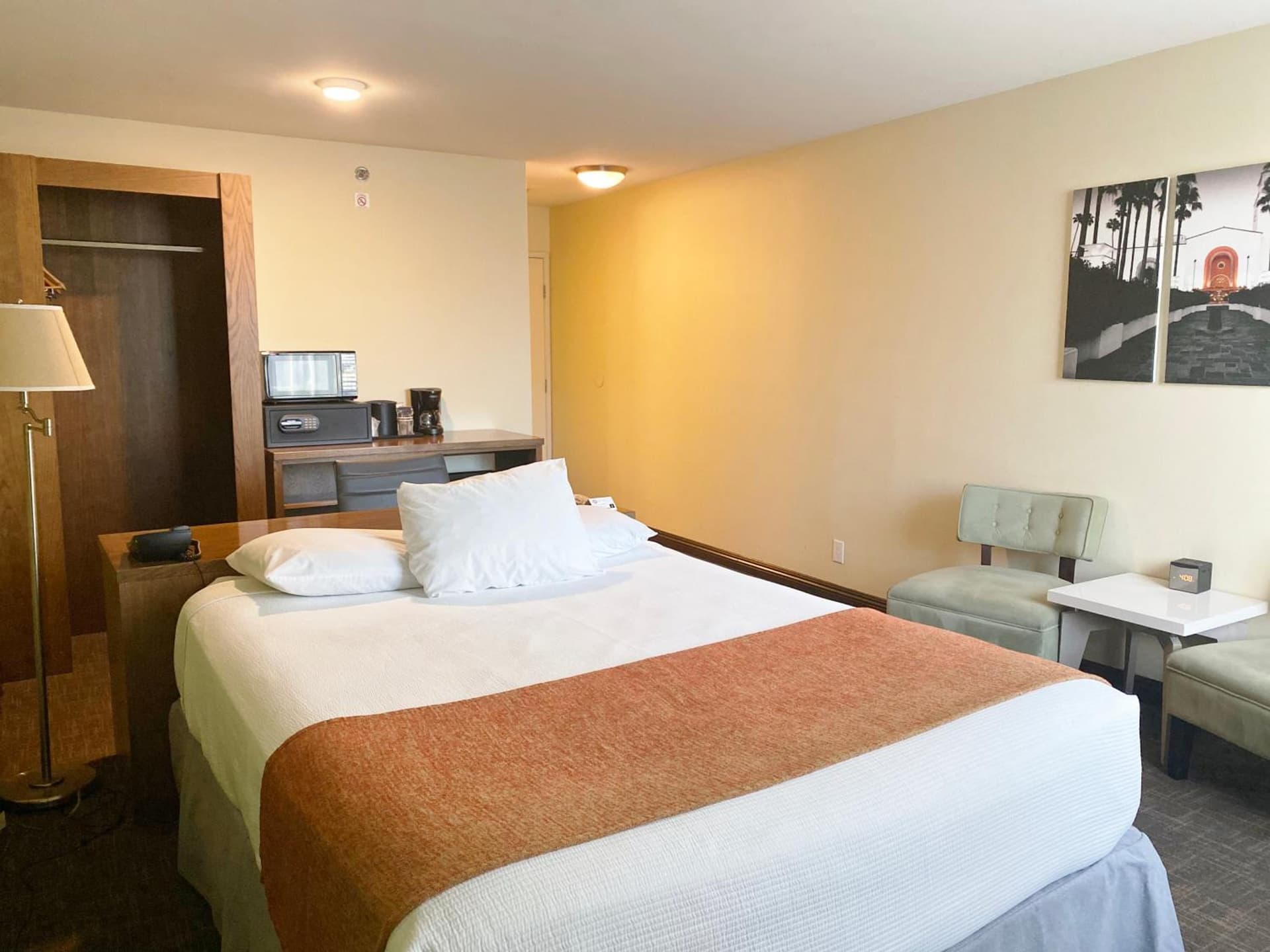 Redac Gateway Hotel Torrance property views in Torrance, CA — gallery photo 3