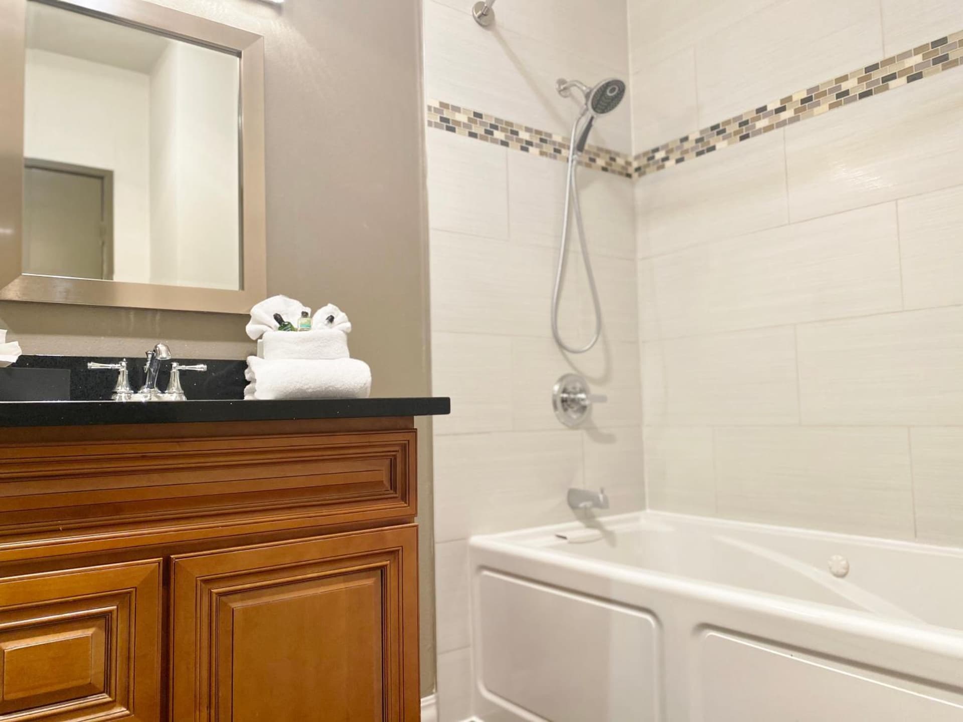 Redac Gateway Hotel Torrance gallery photo in Torrance, CA — image 4