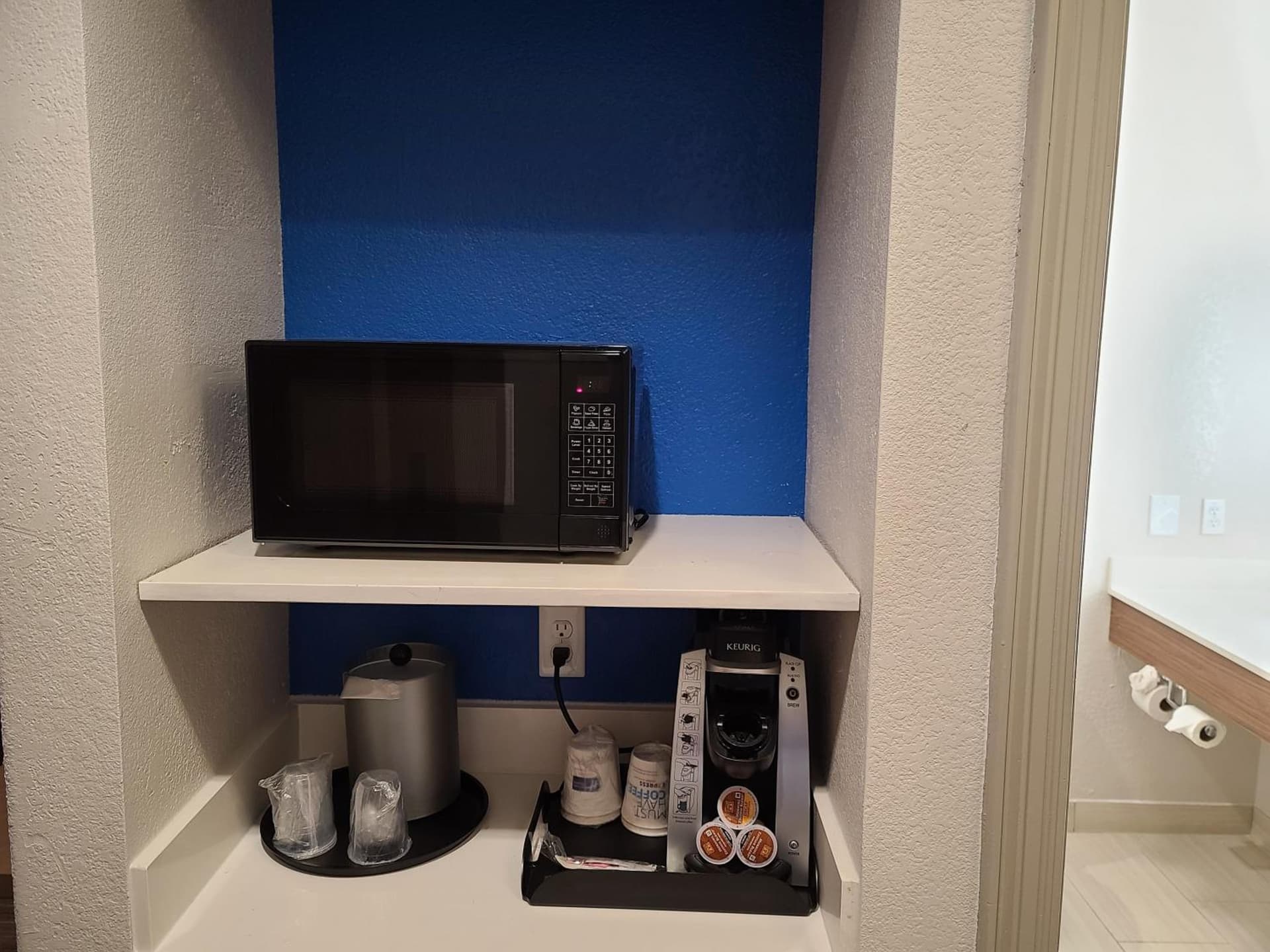 Holiday Inn Express & Suites Galveston West-Seawall gallery photo in Galveston, TX — image 31