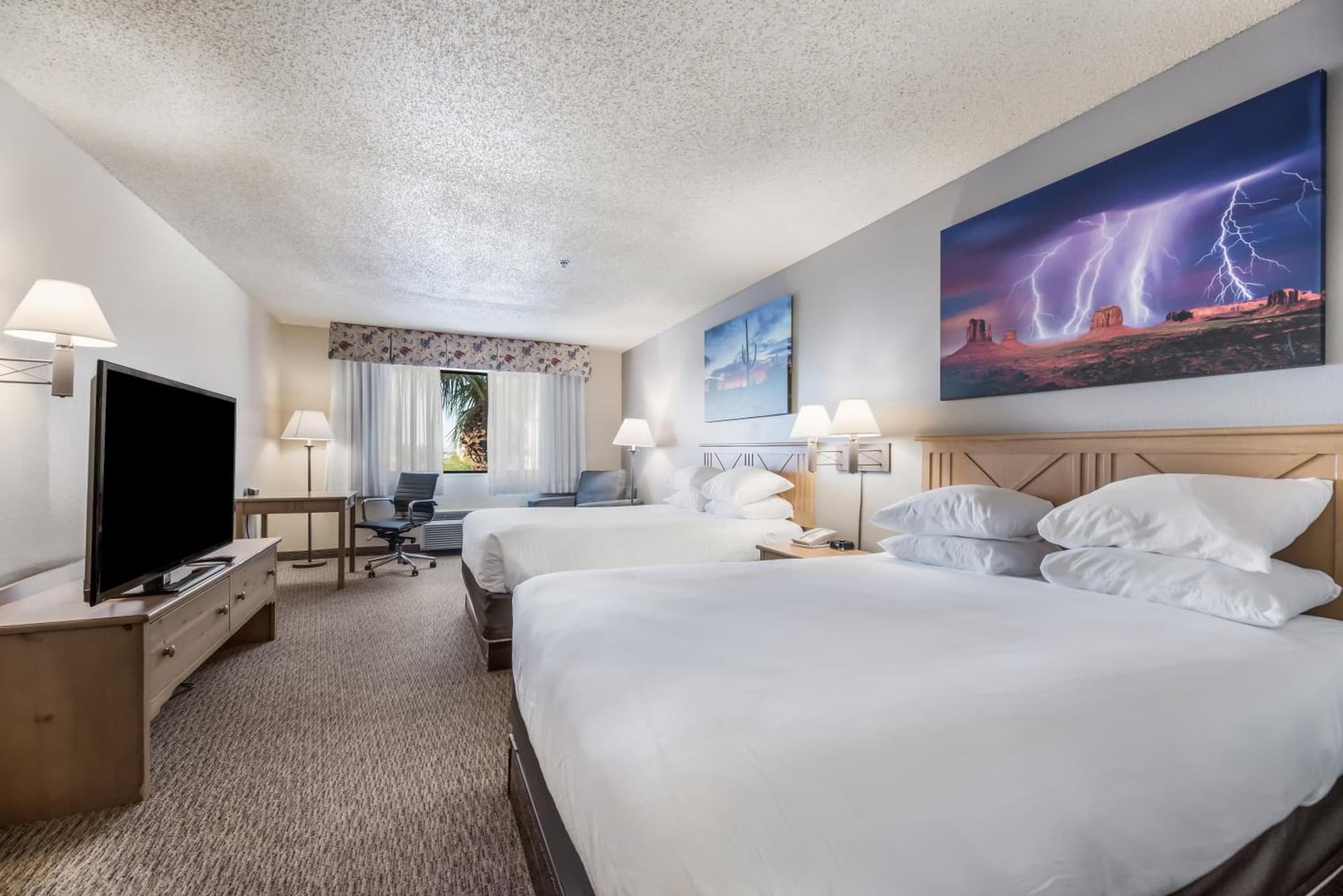 Red Lion Inn & Suites Goodyear Newly Renovated gallery photo in Goodyear, AZ — image 10